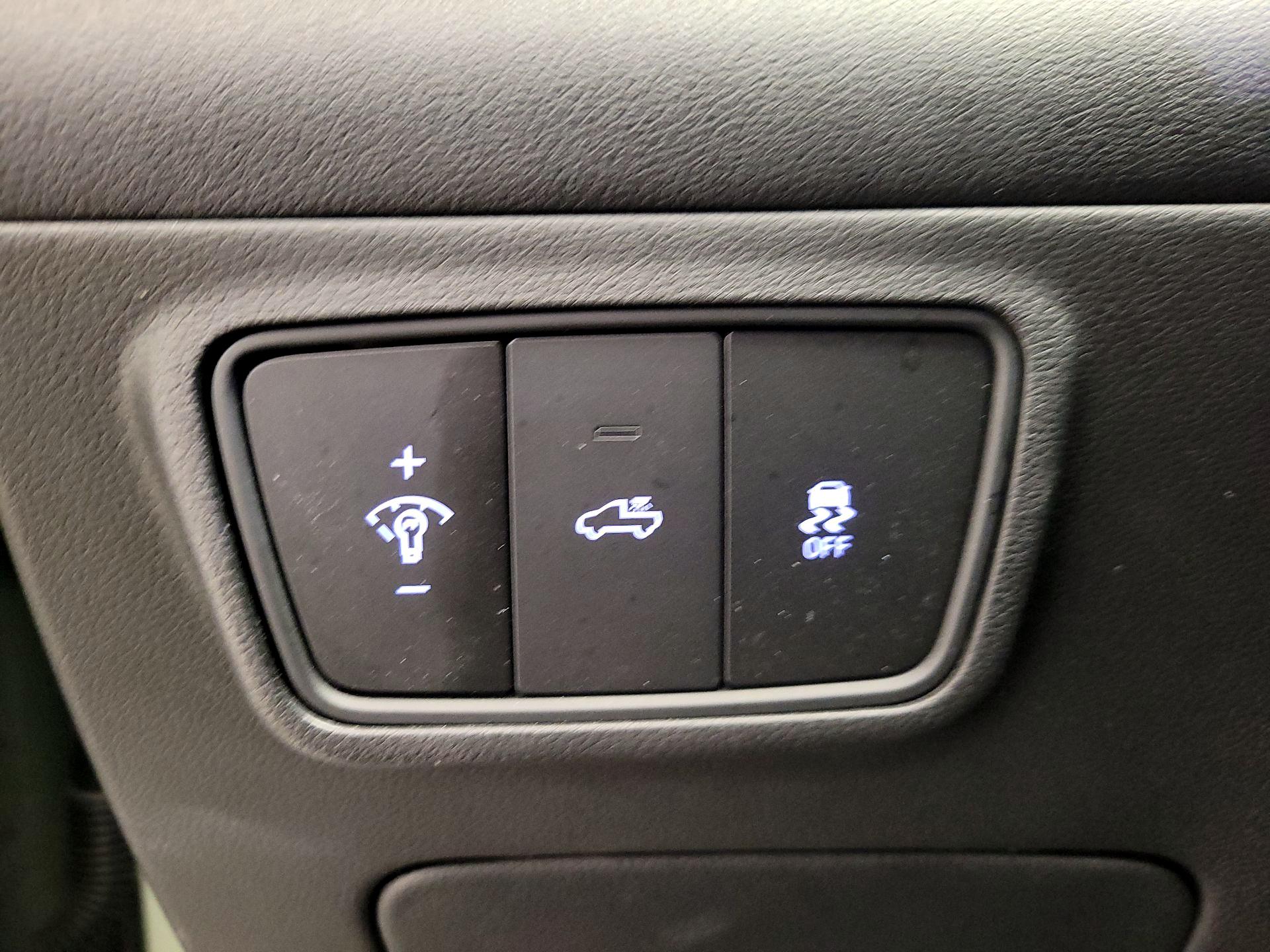 Thumbnail: 2023 Hyundai Santa Cruz - 13