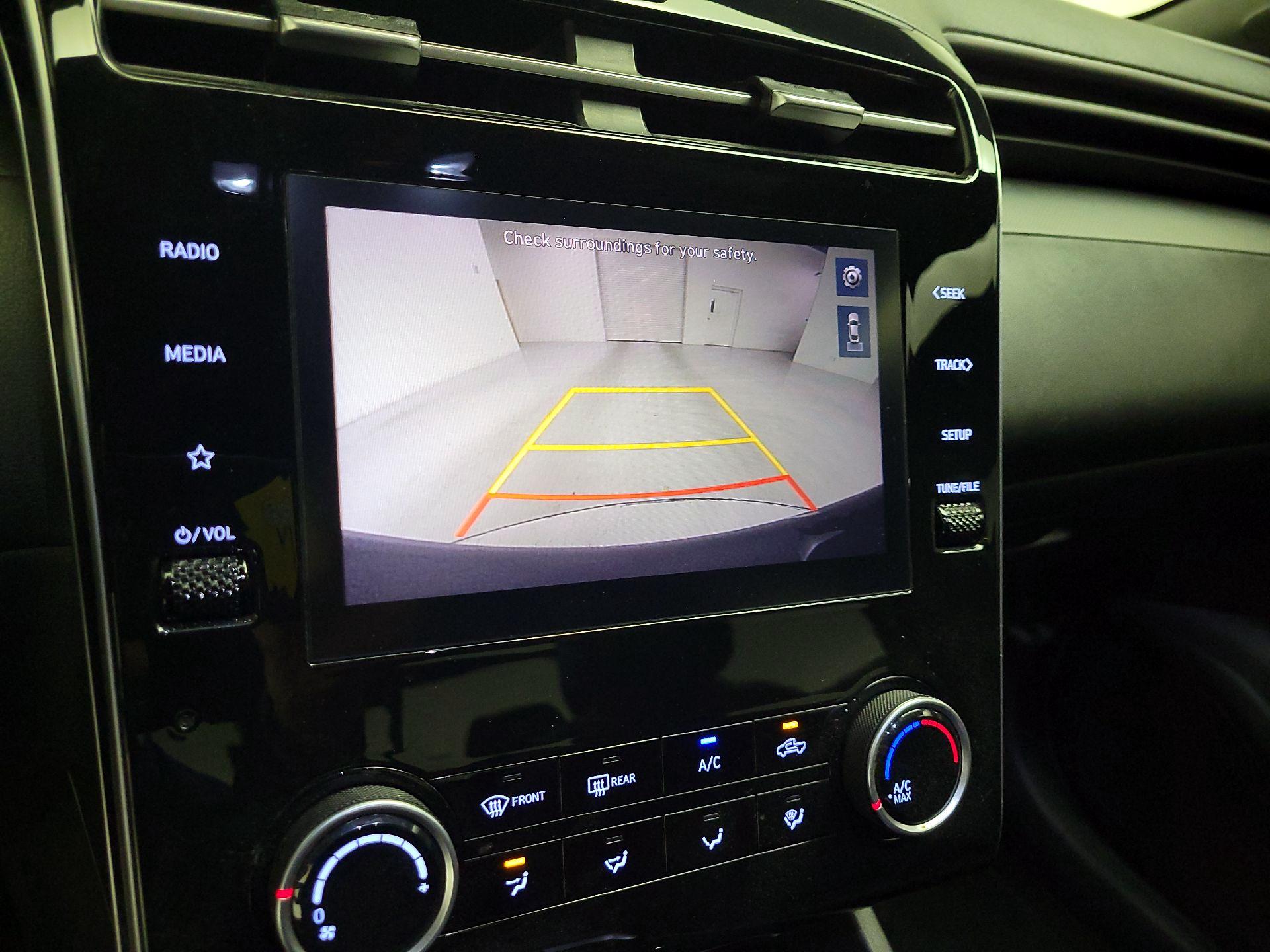 Thumbnail: 2023 Hyundai Santa Cruz - 15