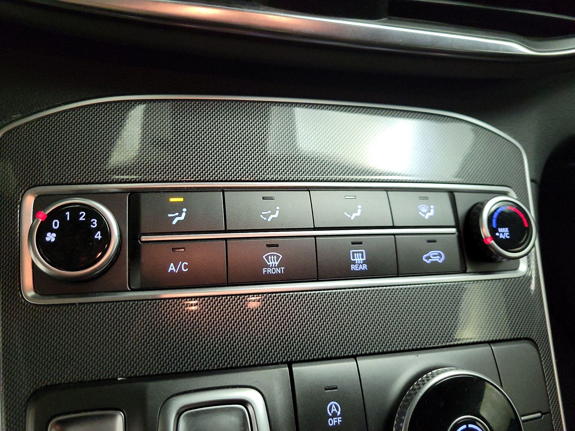 Thumbnail: 2022 Hyundai Santa Fe - 17