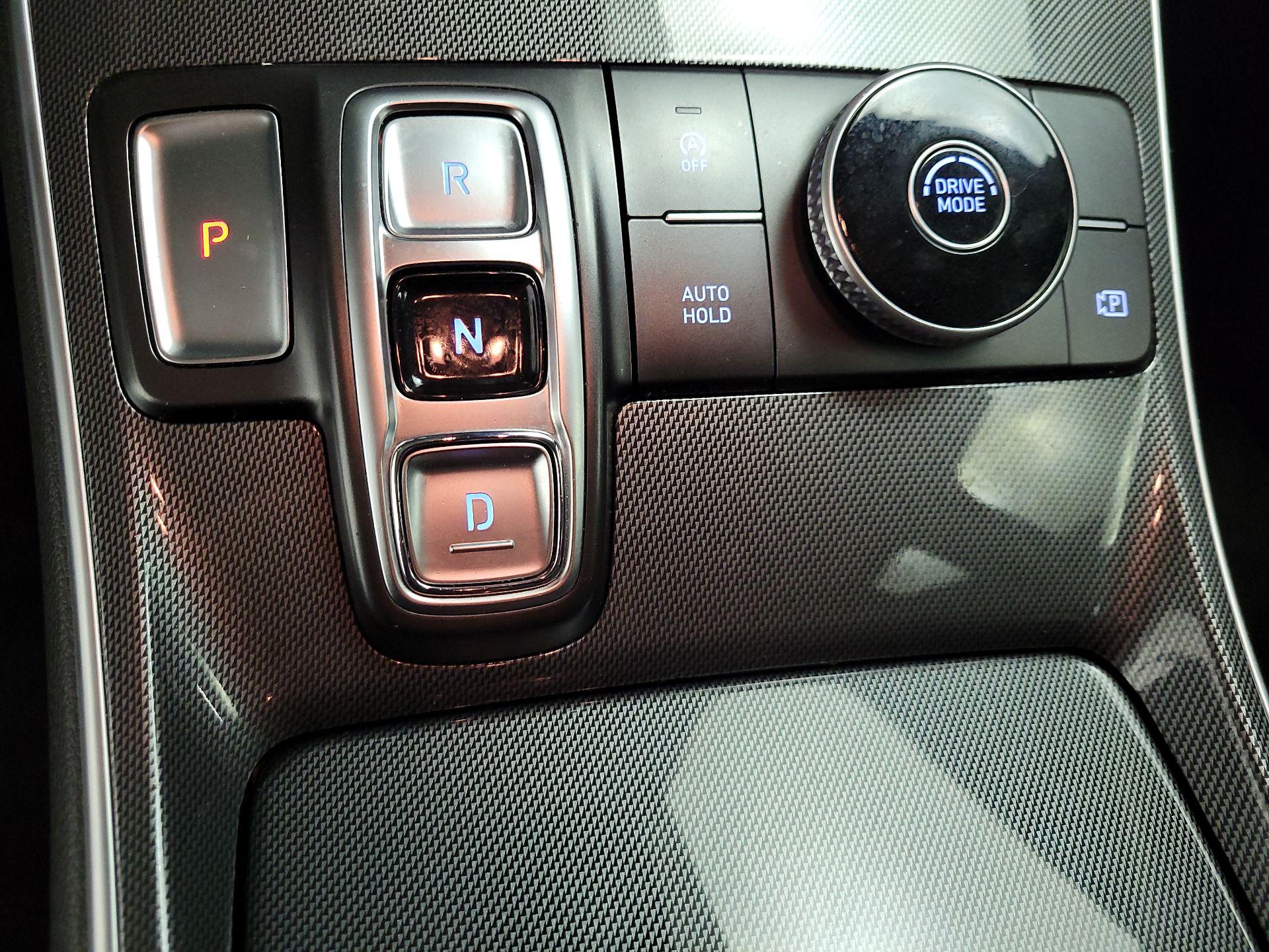 Thumbnail: 2022 Hyundai Santa Fe - 18