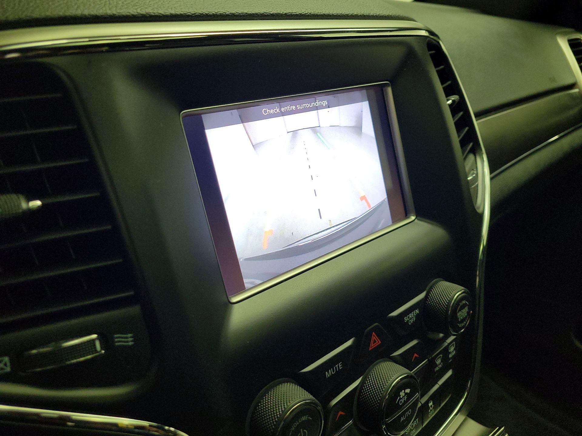 Thumbnail: 2018 Jeep Grand Cherokee - 14