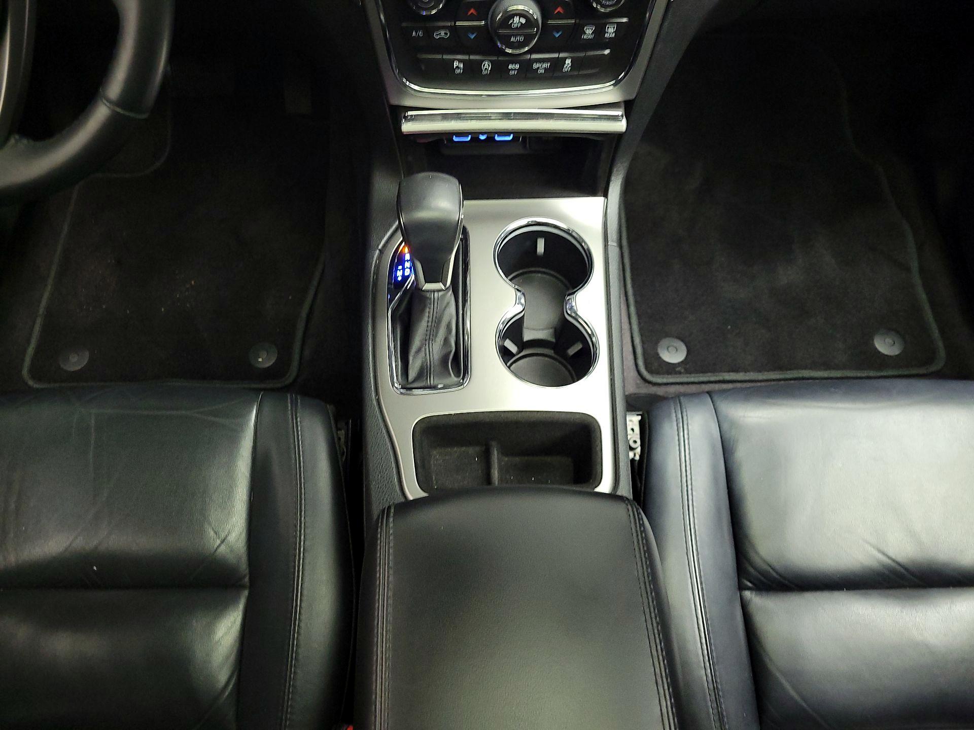 Thumbnail: 2018 Jeep Grand Cherokee - 17