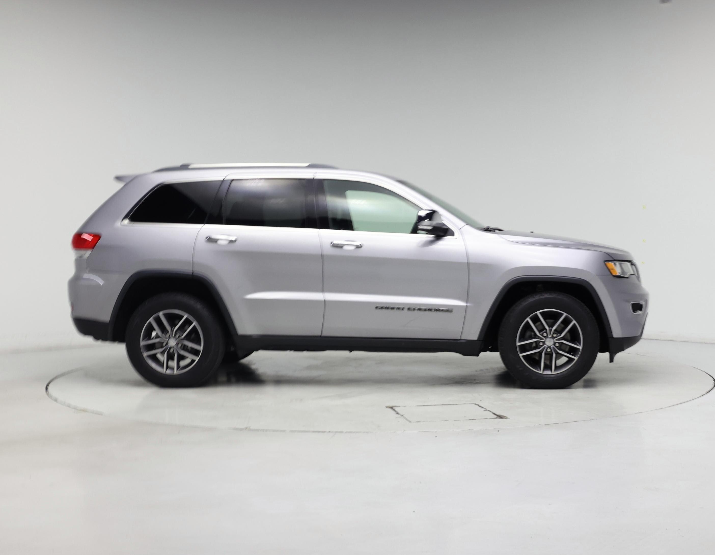 Thumbnail: 2018 Jeep Grand Cherokee - 7