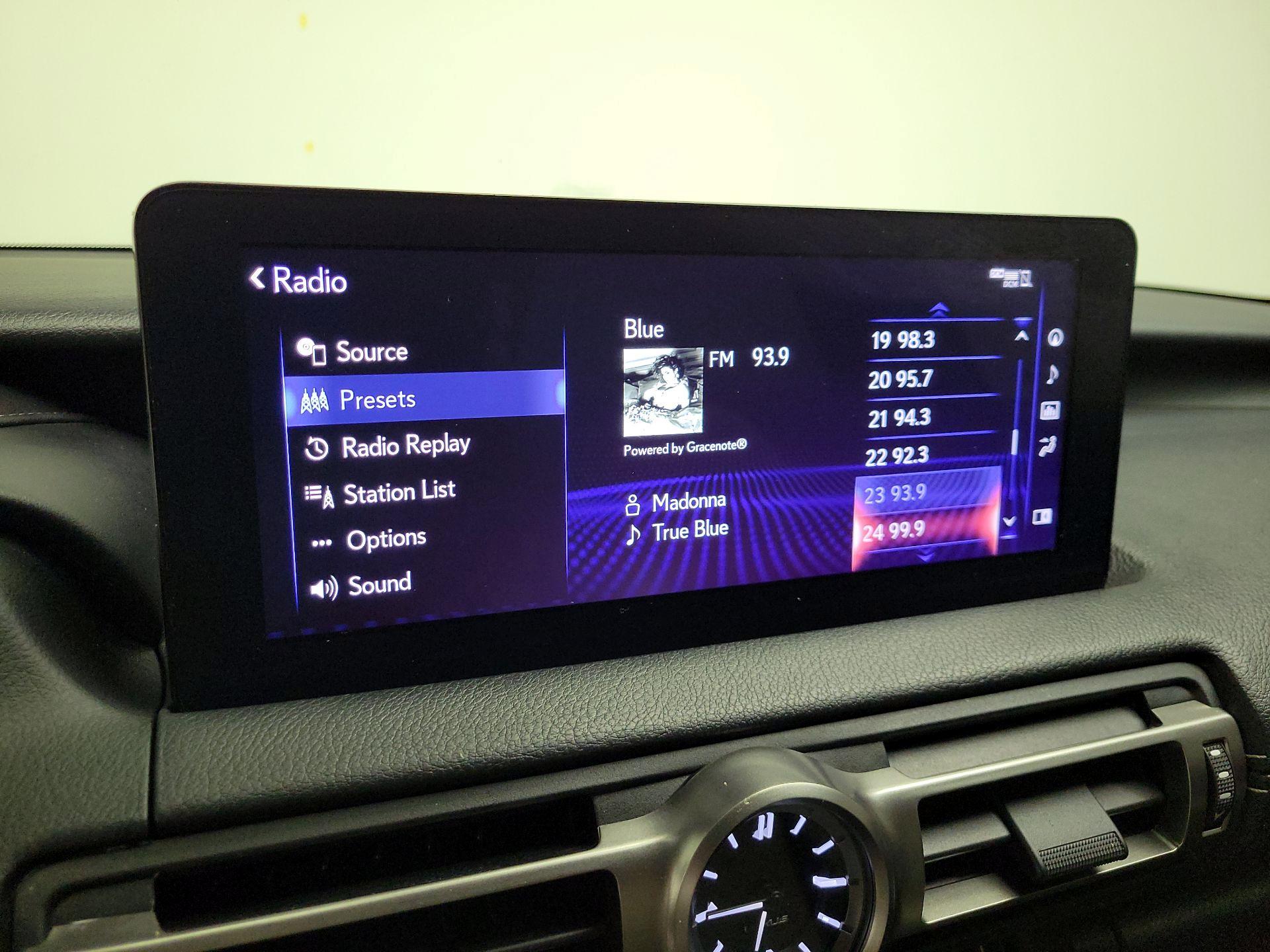 Thumbnail: 2022 Lexus IS - 16