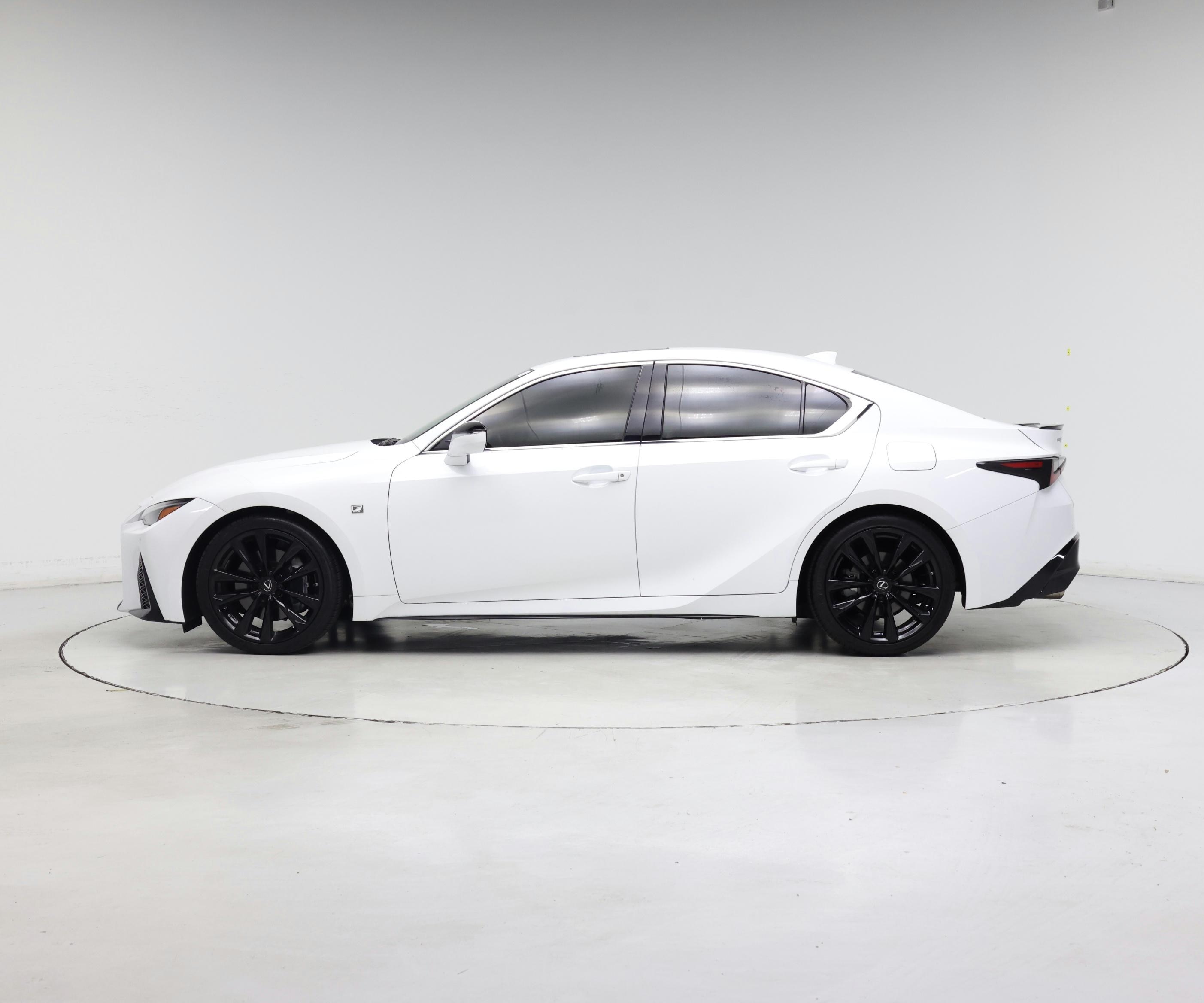 Thumbnail: 2022 Lexus IS - 3