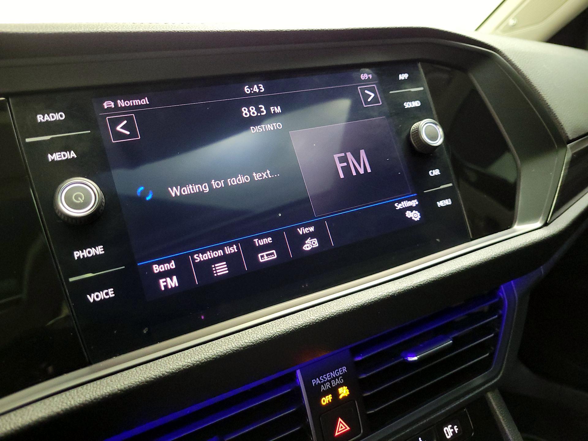 Thumbnail: 2019 Volkswagen Jetta - 15