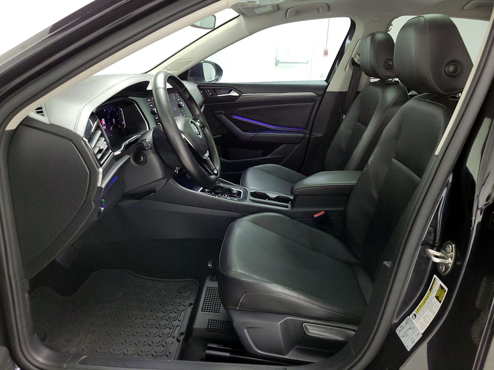 Thumbnail: 2019 Volkswagen Jetta - 17