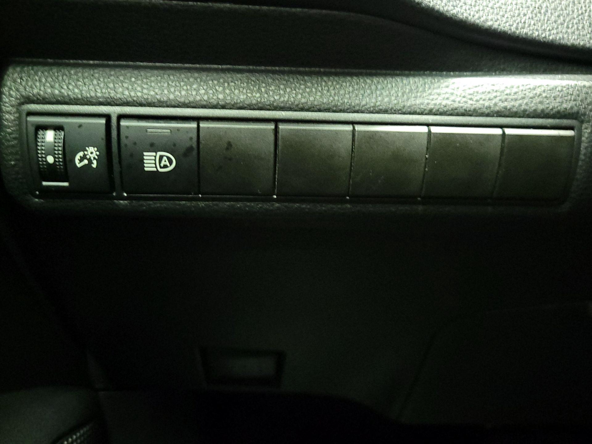 Thumbnail: 2024 Toyota Corolla - 13