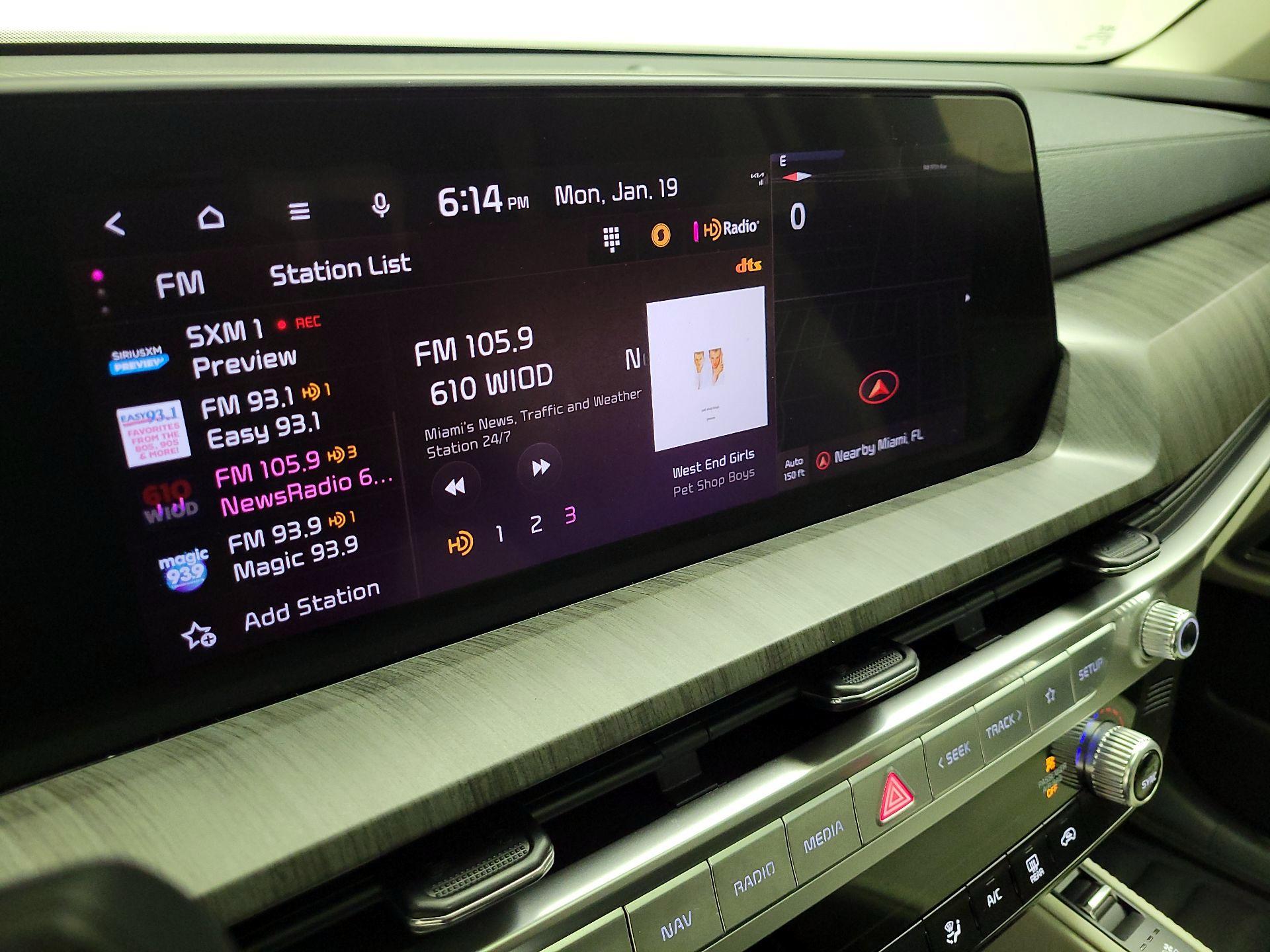 Thumbnail: 2023 Kia Telluride - 16