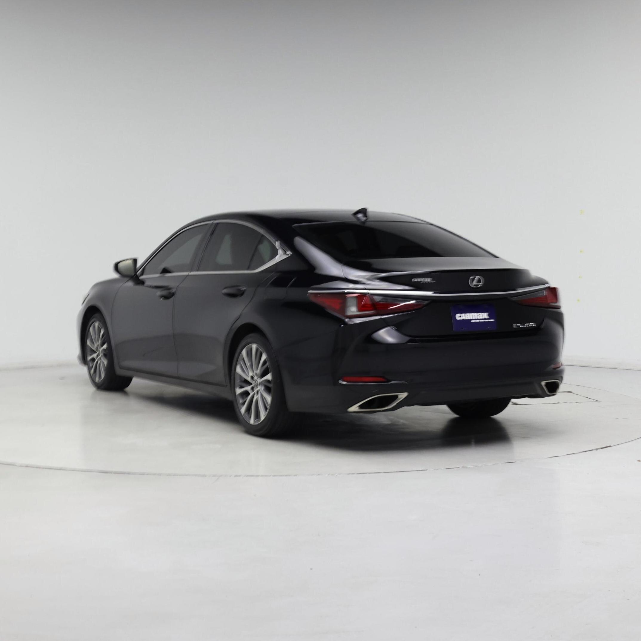 Thumbnail: 2019 Lexus ES - 2
