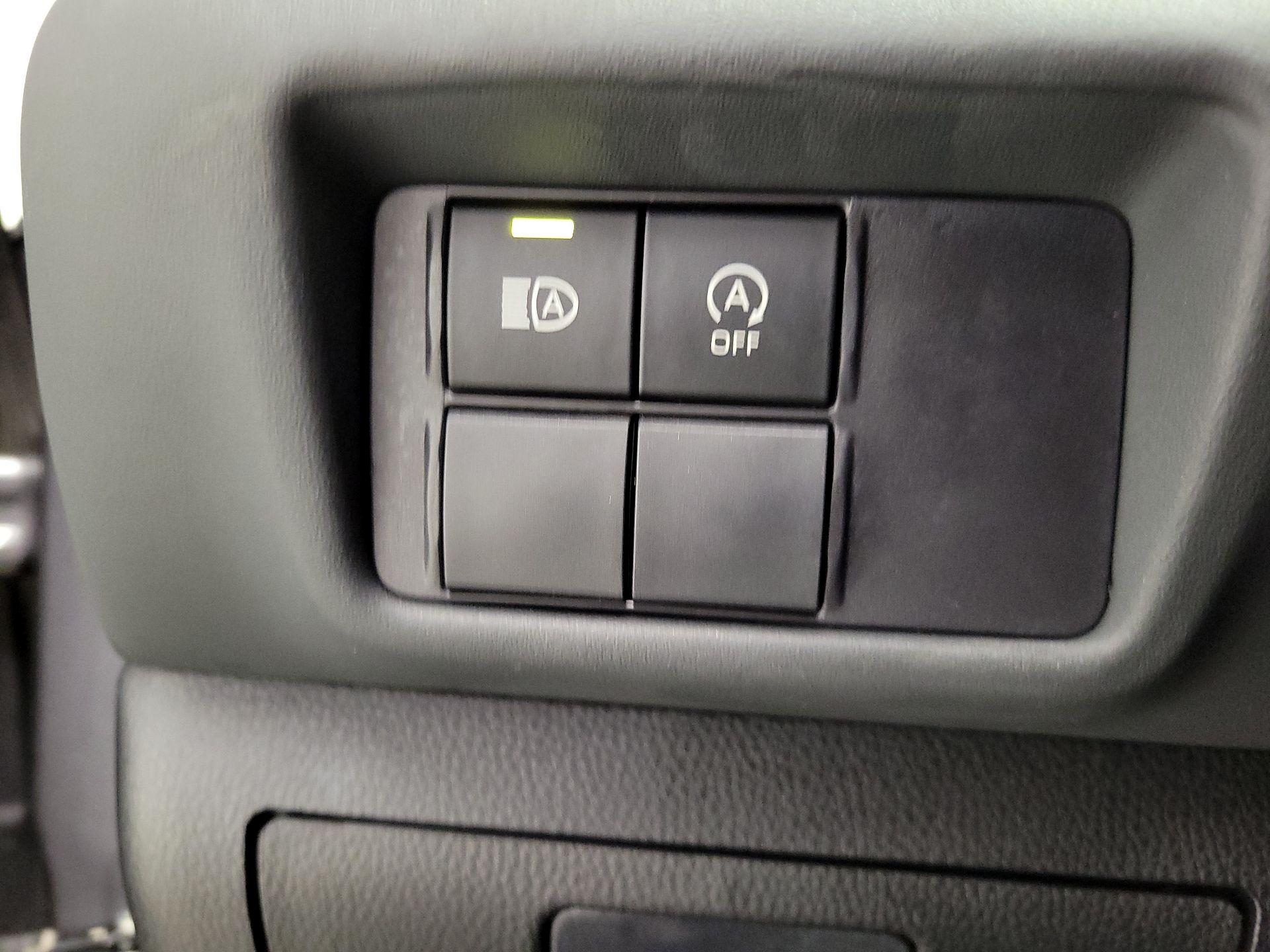 Thumbnail: 2023 Toyota Highlander - 13