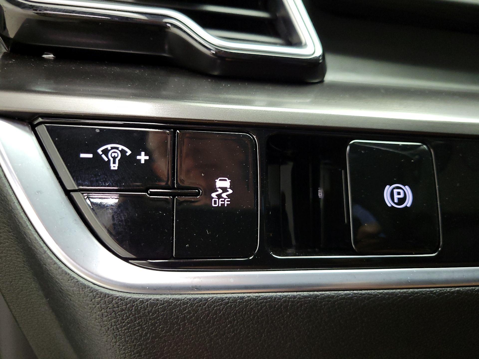 Thumbnail: 2024 Kia Sportage - 13