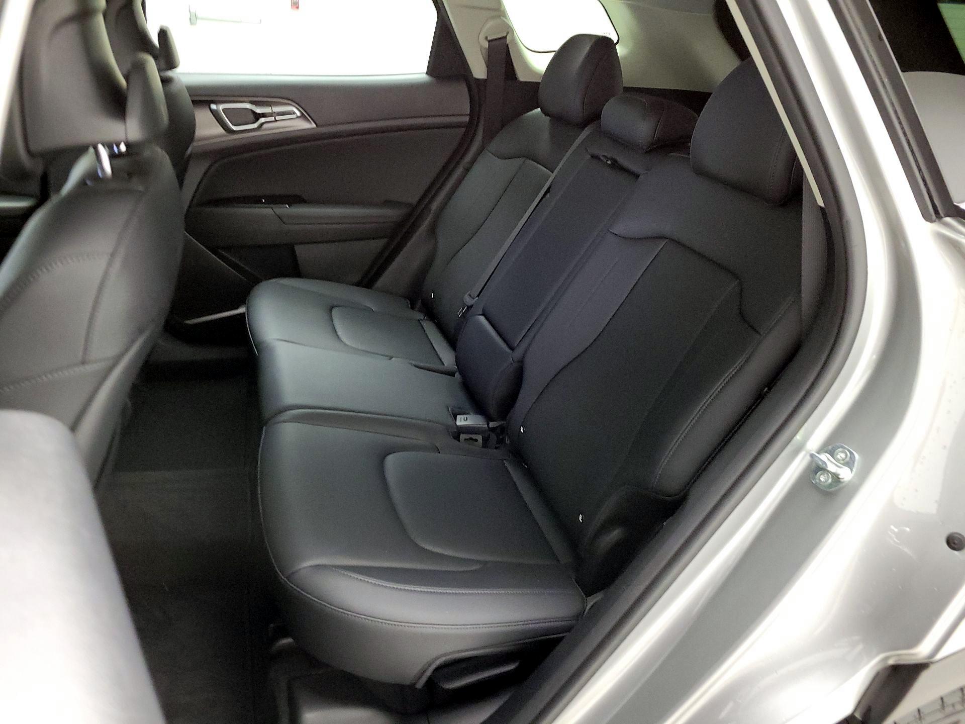 Thumbnail: 2024 Kia Sportage - 20