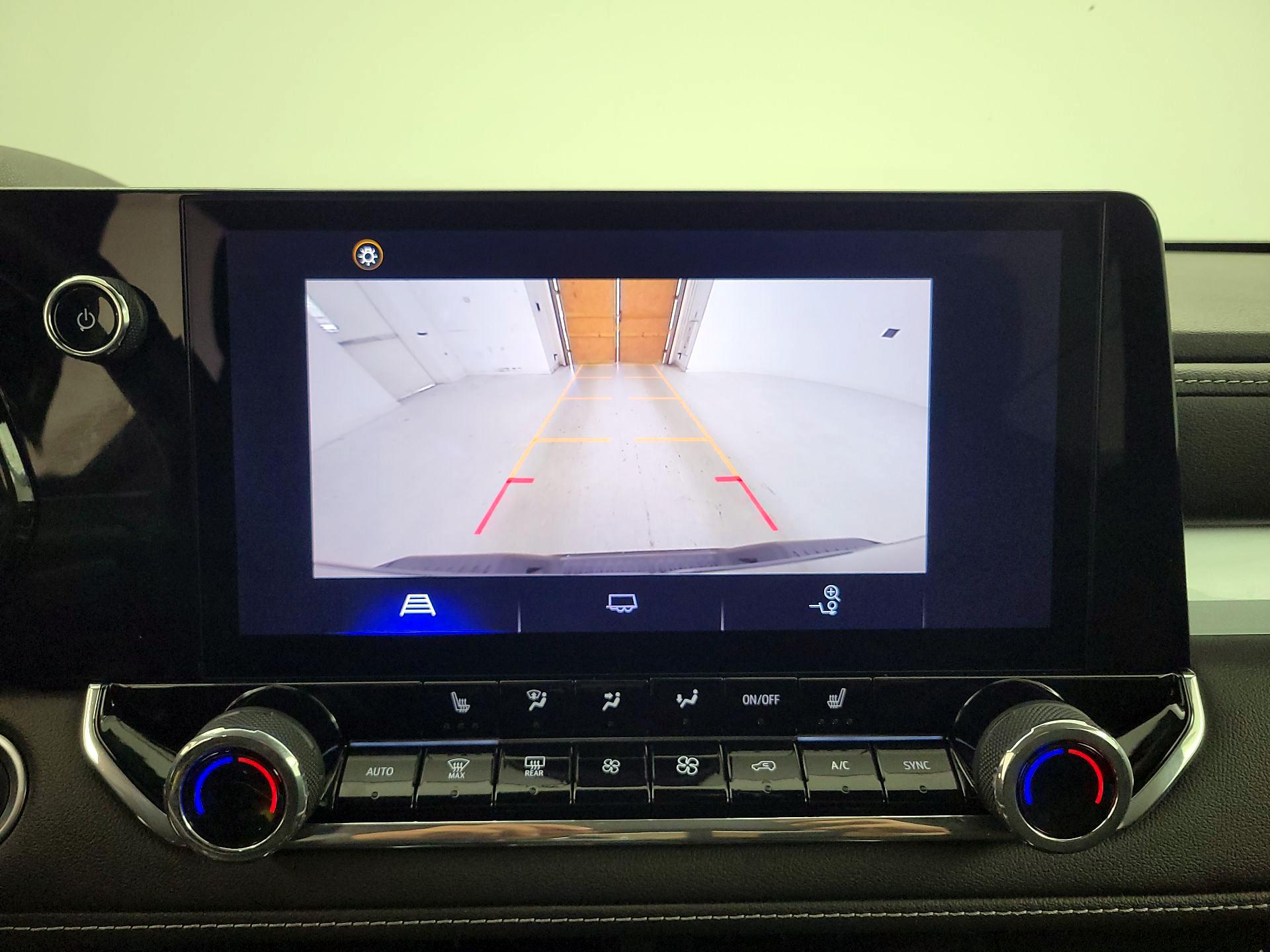 Thumbnail: 2024 Chevrolet Colorado - 15