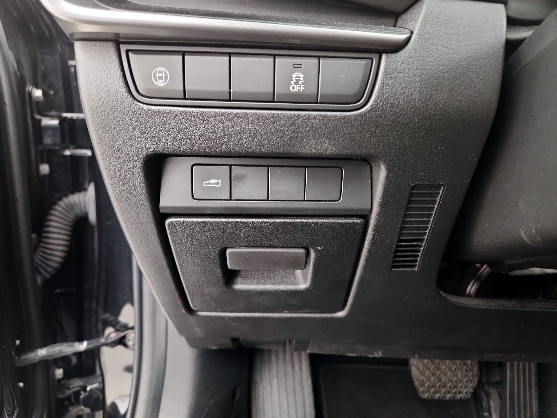 Thumbnail: 2020 Mazda Mazda3 - 13