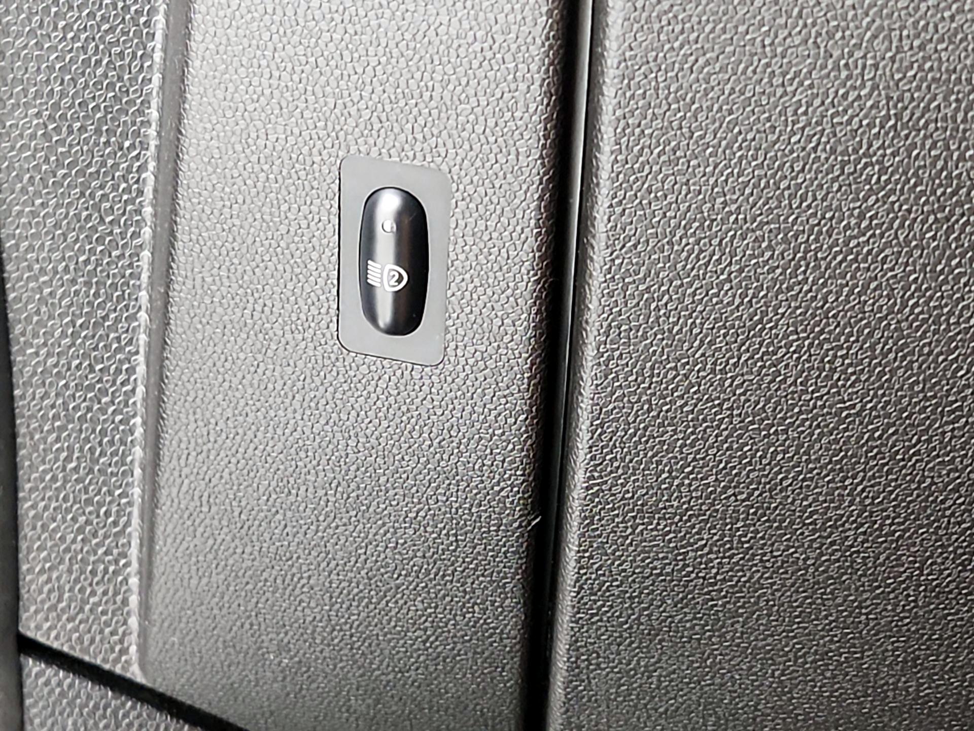 Thumbnail: 2016 MINI Cooper Countryman - 13