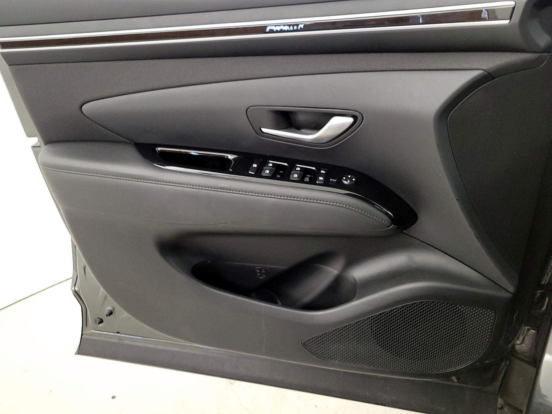 Thumbnail: 2023 Hyundai Tucson - 12