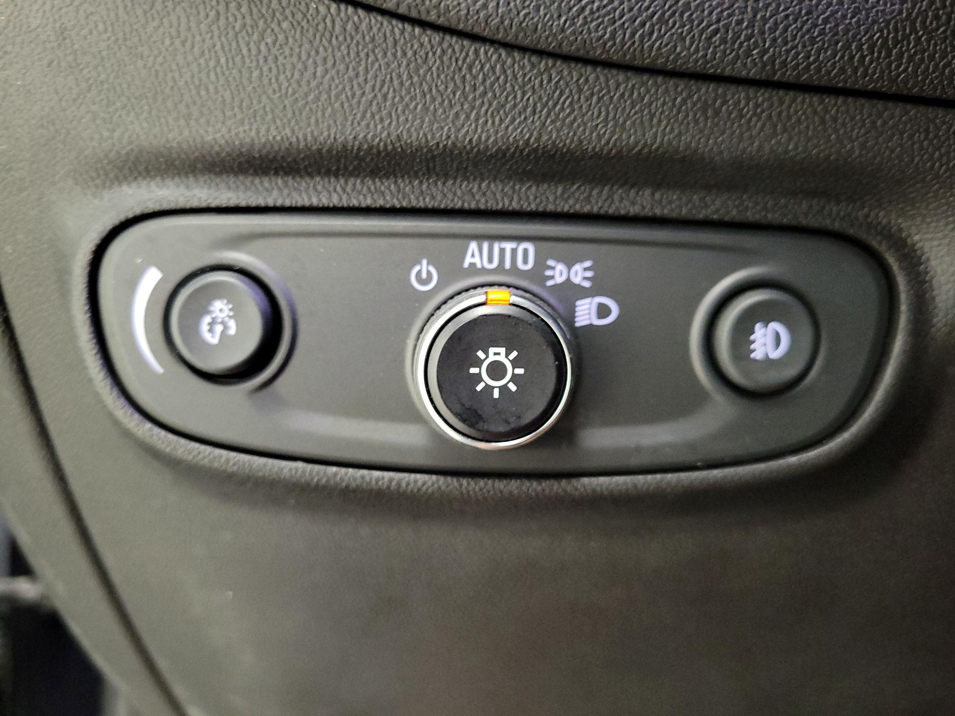 Thumbnail: 2020 Chevrolet Equinox - 13