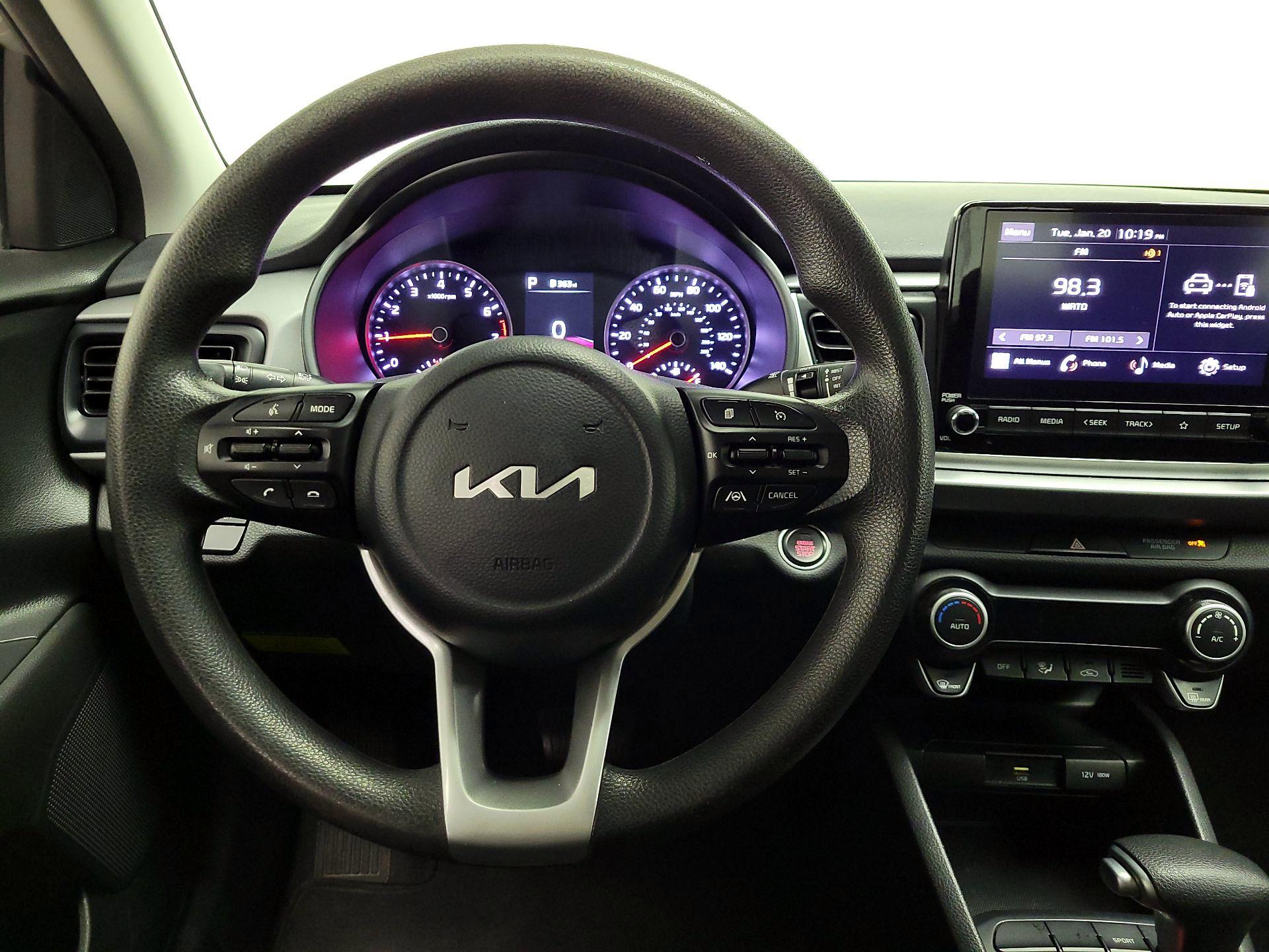 Thumbnail: 2023 Kia Rio - 10