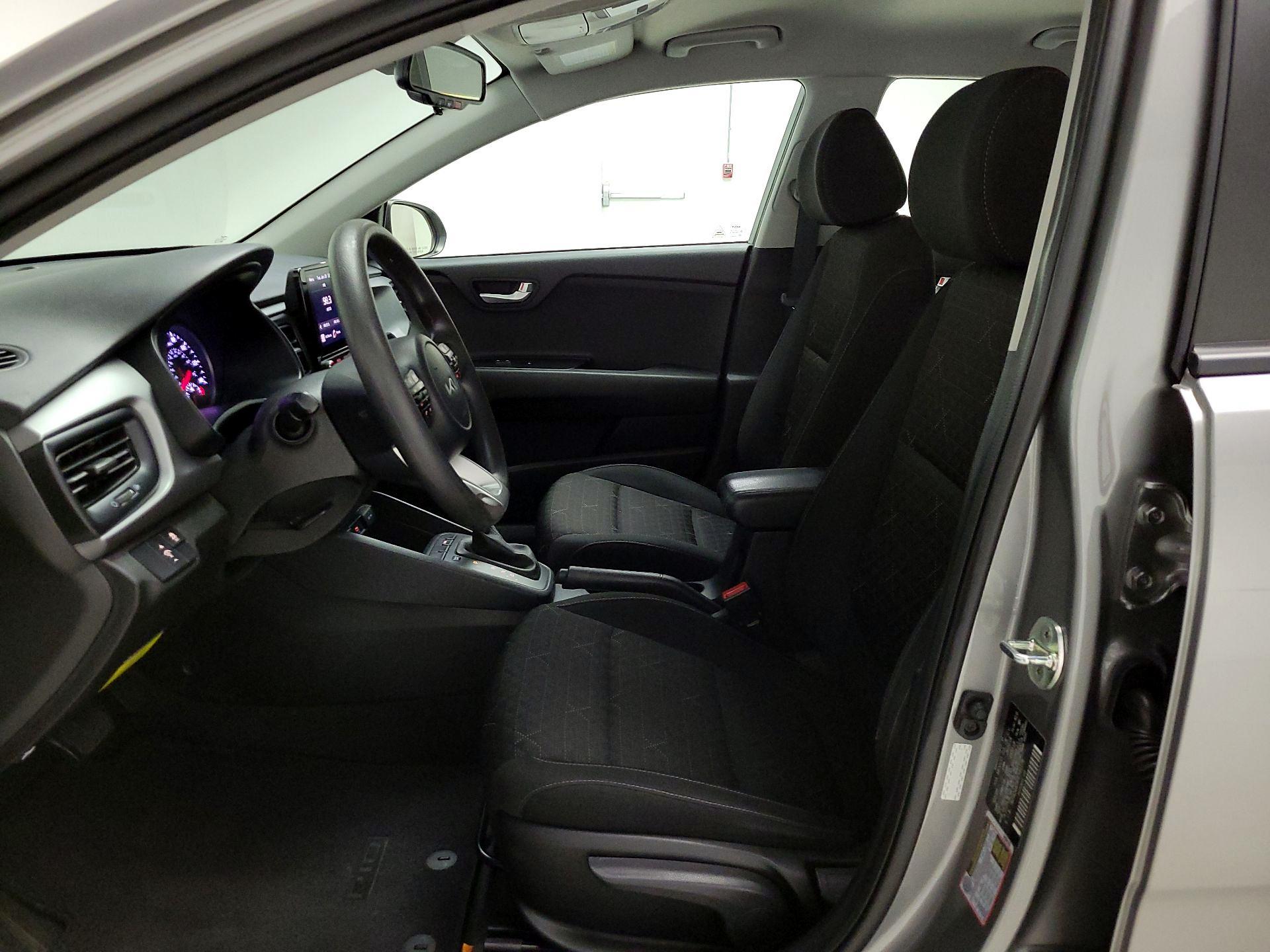 Thumbnail: 2023 Kia Rio - 11