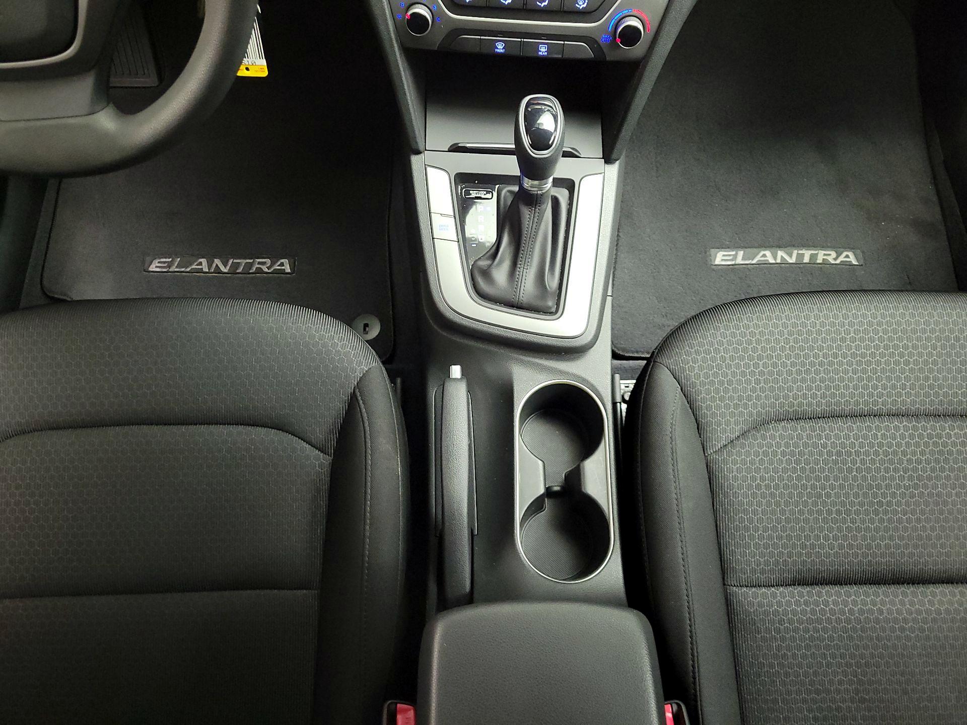 Thumbnail: 2018 Hyundai Elantra - 17