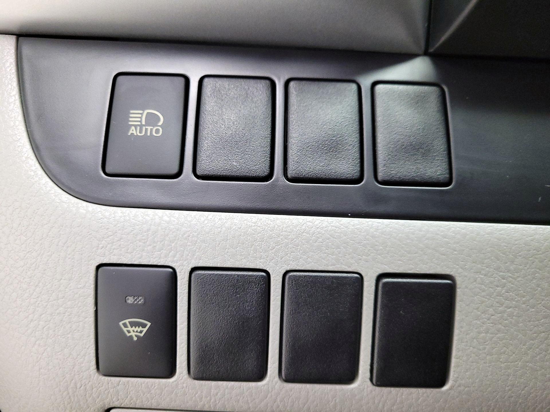 Thumbnail: 2019 Toyota Highlander - 13