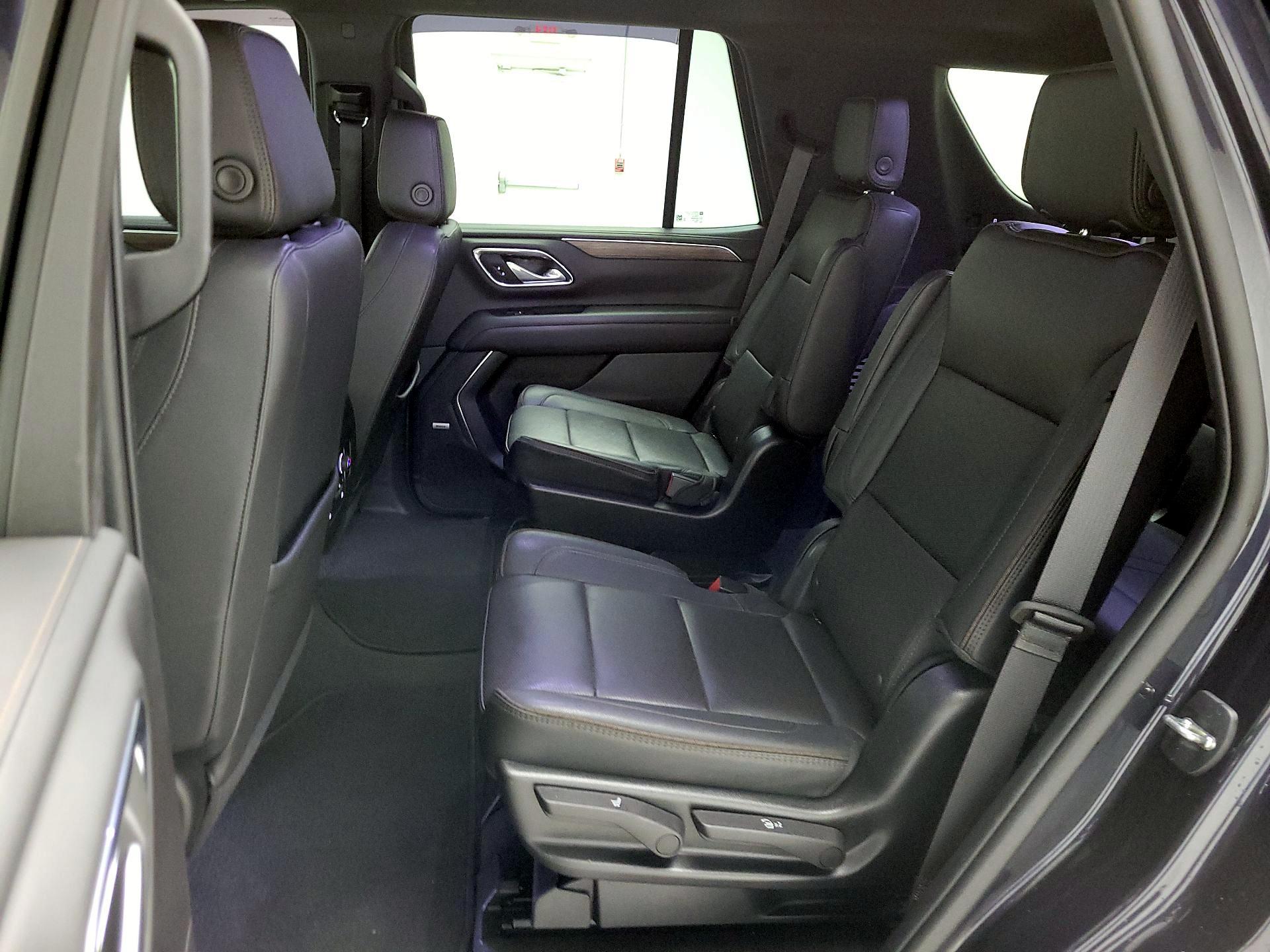 Thumbnail: 2022 Chevrolet Tahoe - 19