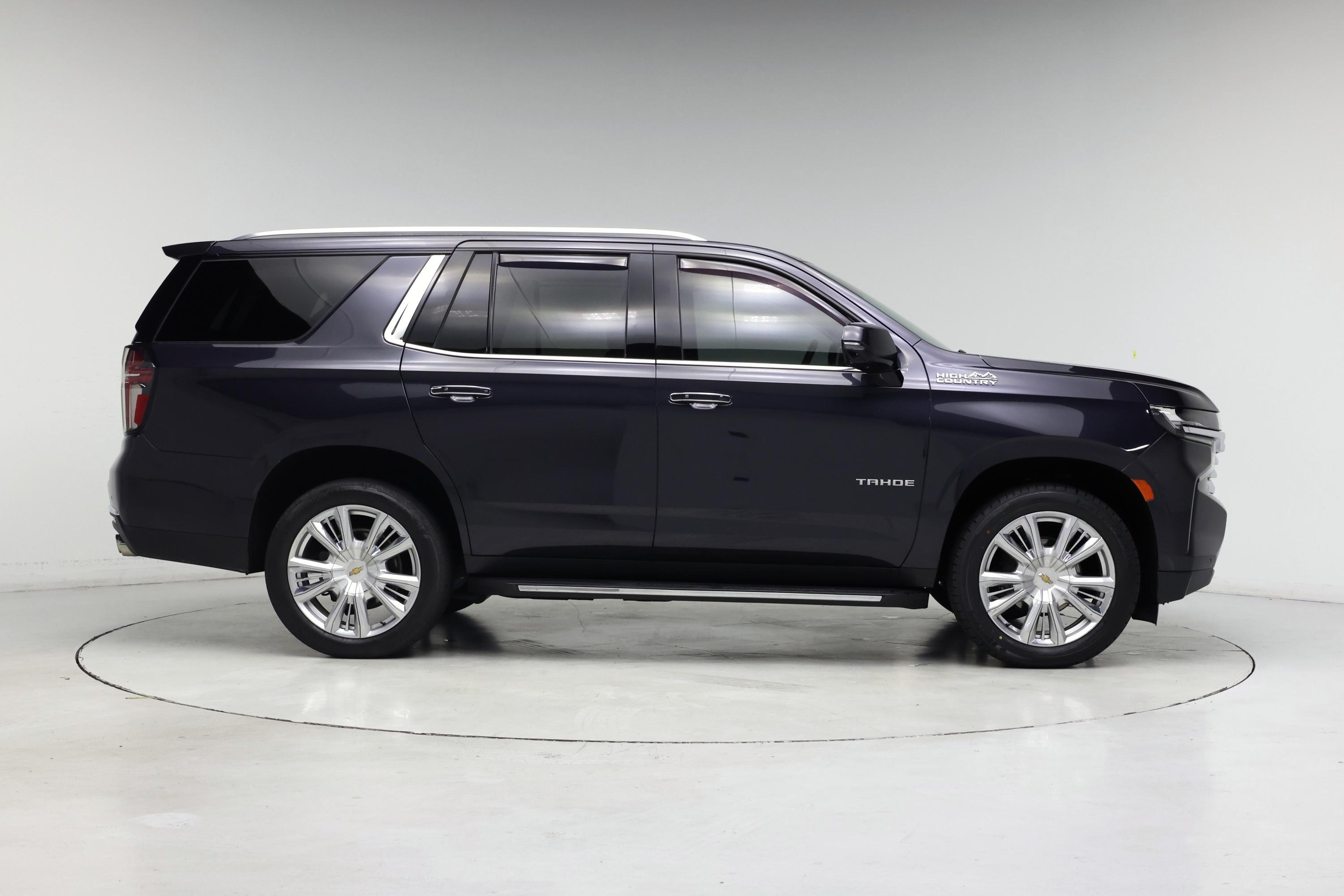 Thumbnail: 2022 Chevrolet Tahoe - 7