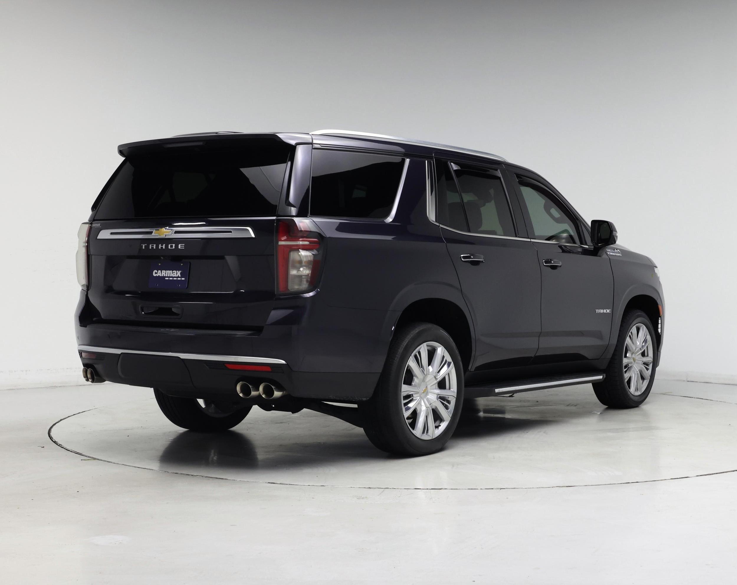 Thumbnail: 2022 Chevrolet Tahoe - 8