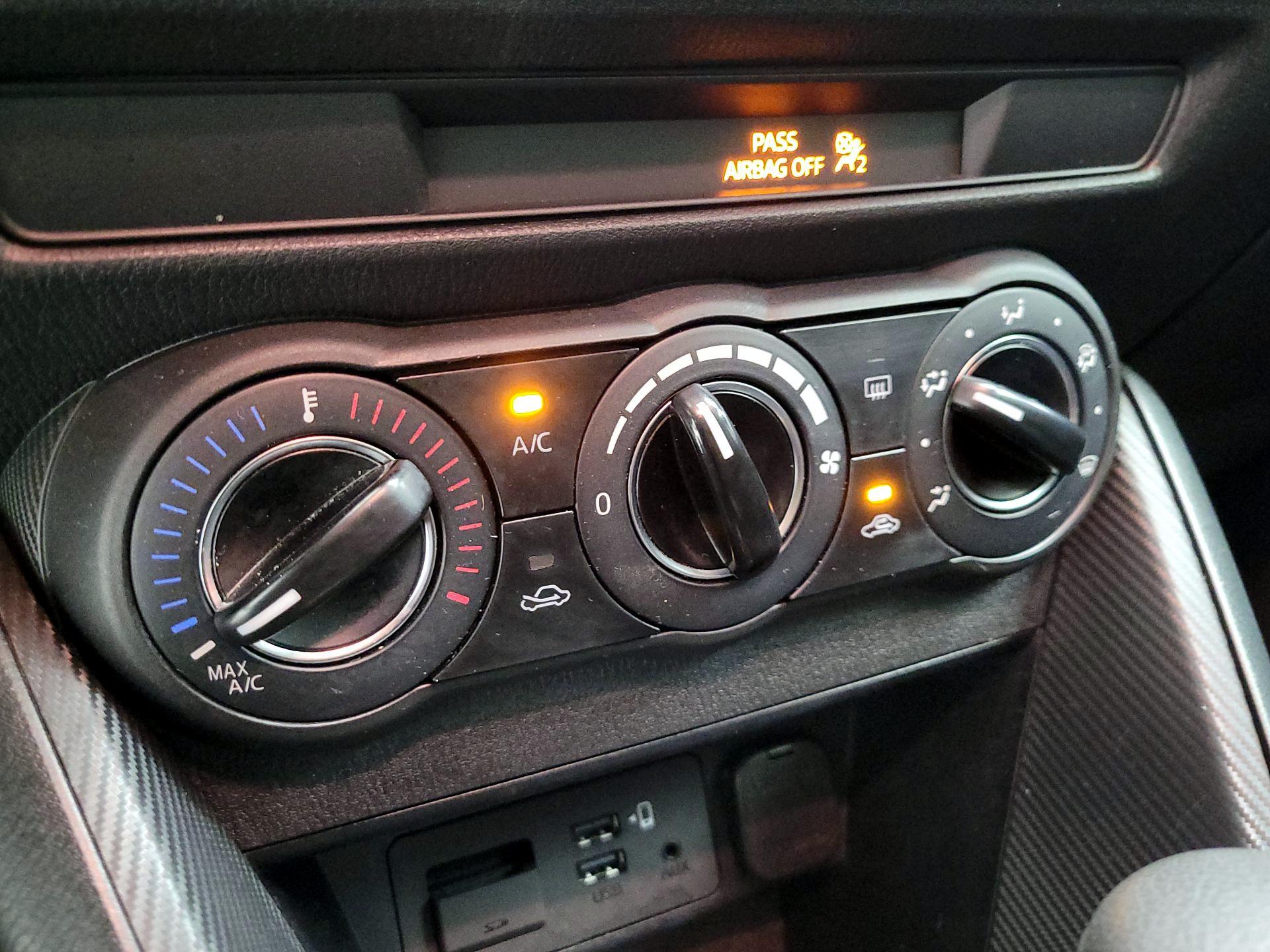 Thumbnail: 2020 Toyota Yaris - 16