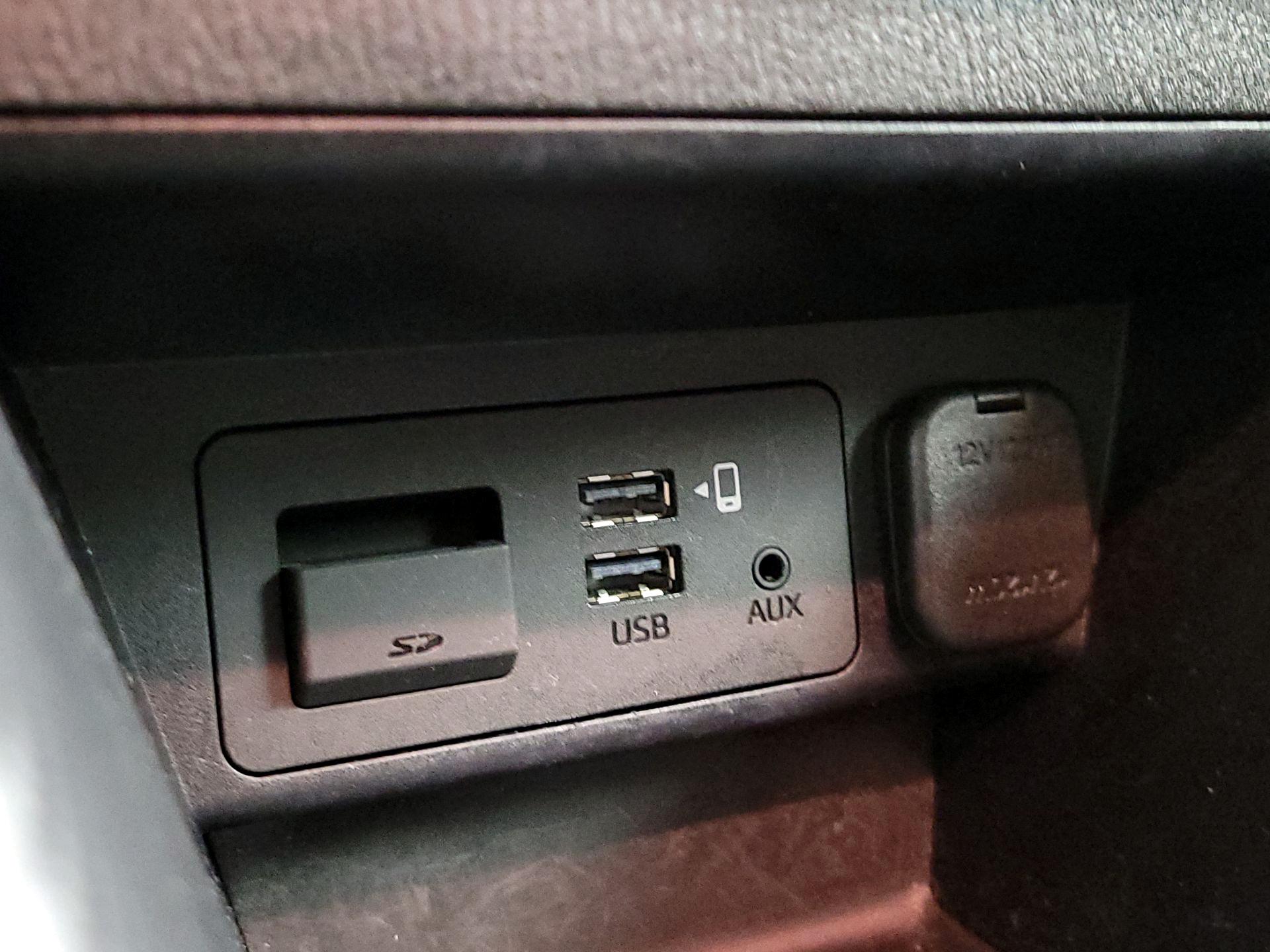 Thumbnail: 2020 Toyota Yaris - 18