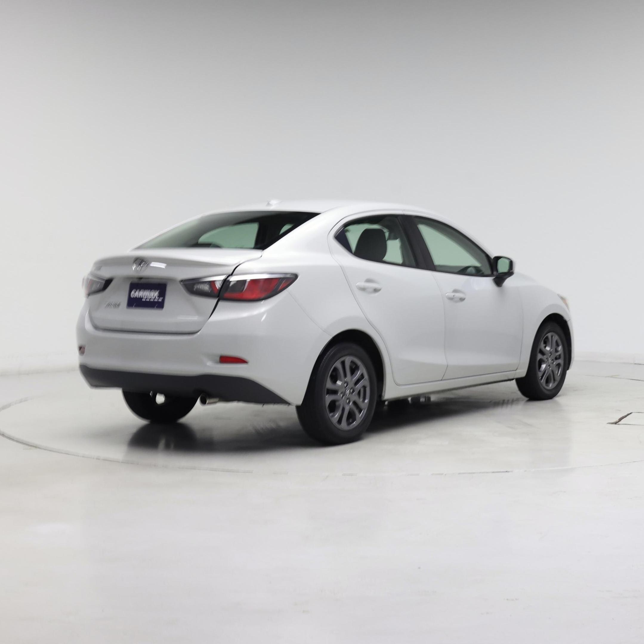 Thumbnail: 2020 Toyota Yaris - 8