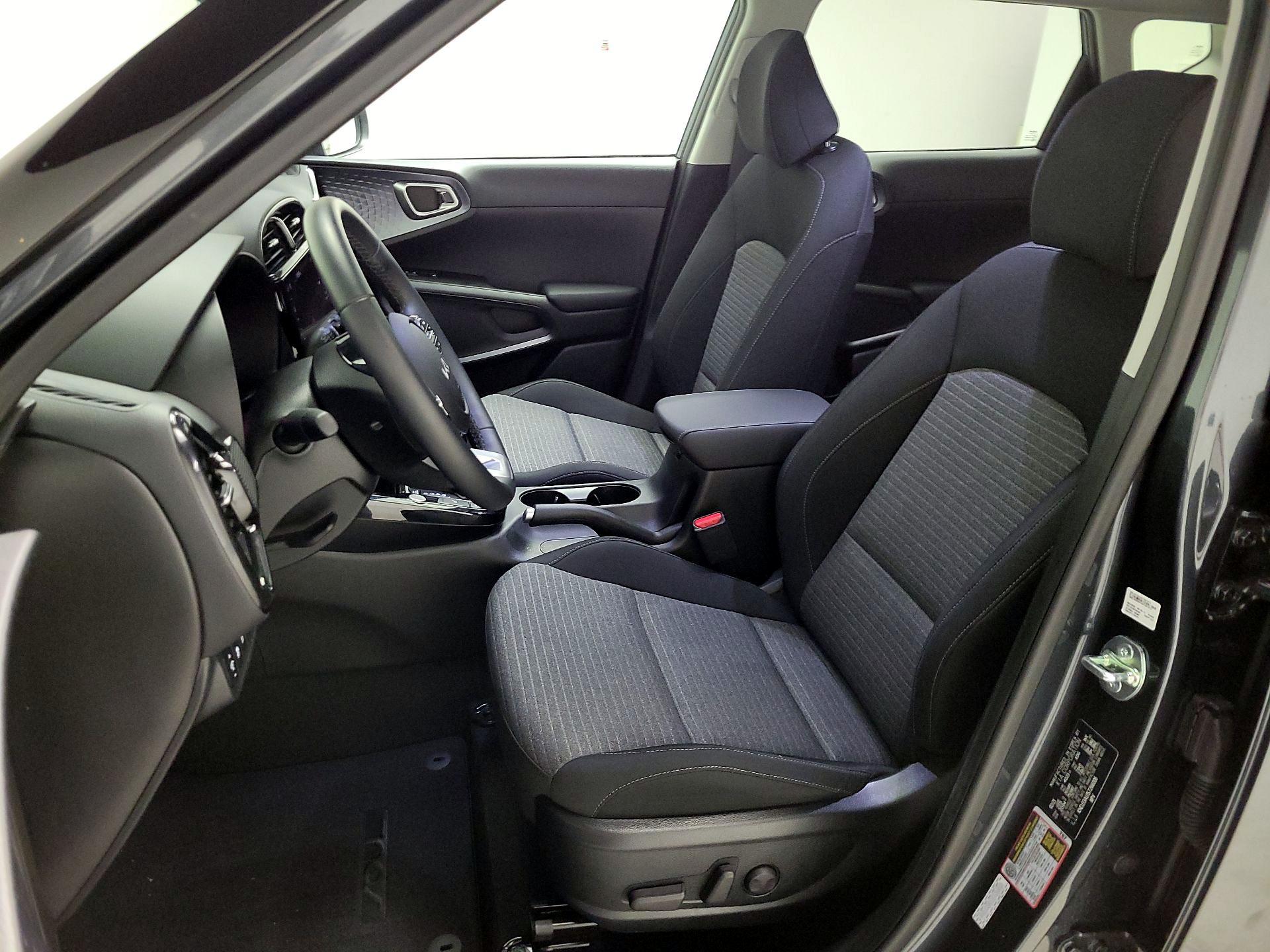 Thumbnail: 2025 Kia Soul - 11