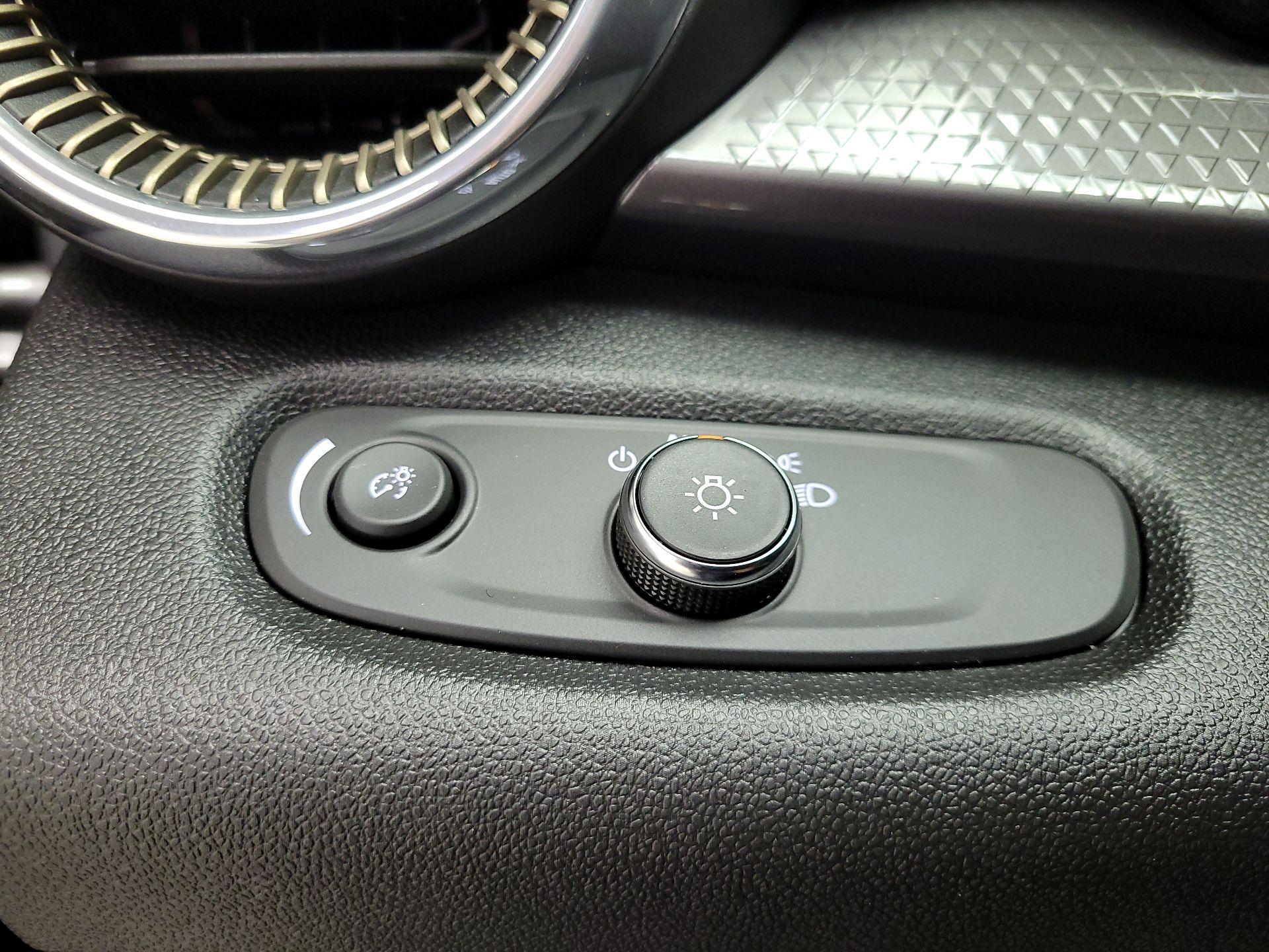 Thumbnail: 2025 Chevrolet Trax - 13