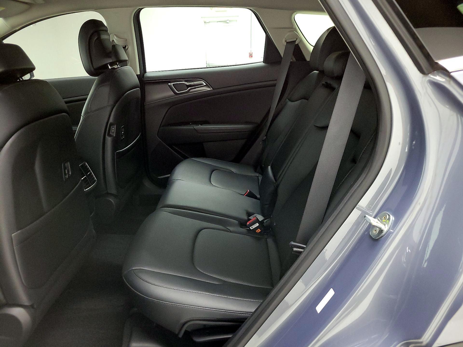 Thumbnail: 2023 Kia Sportage - 20