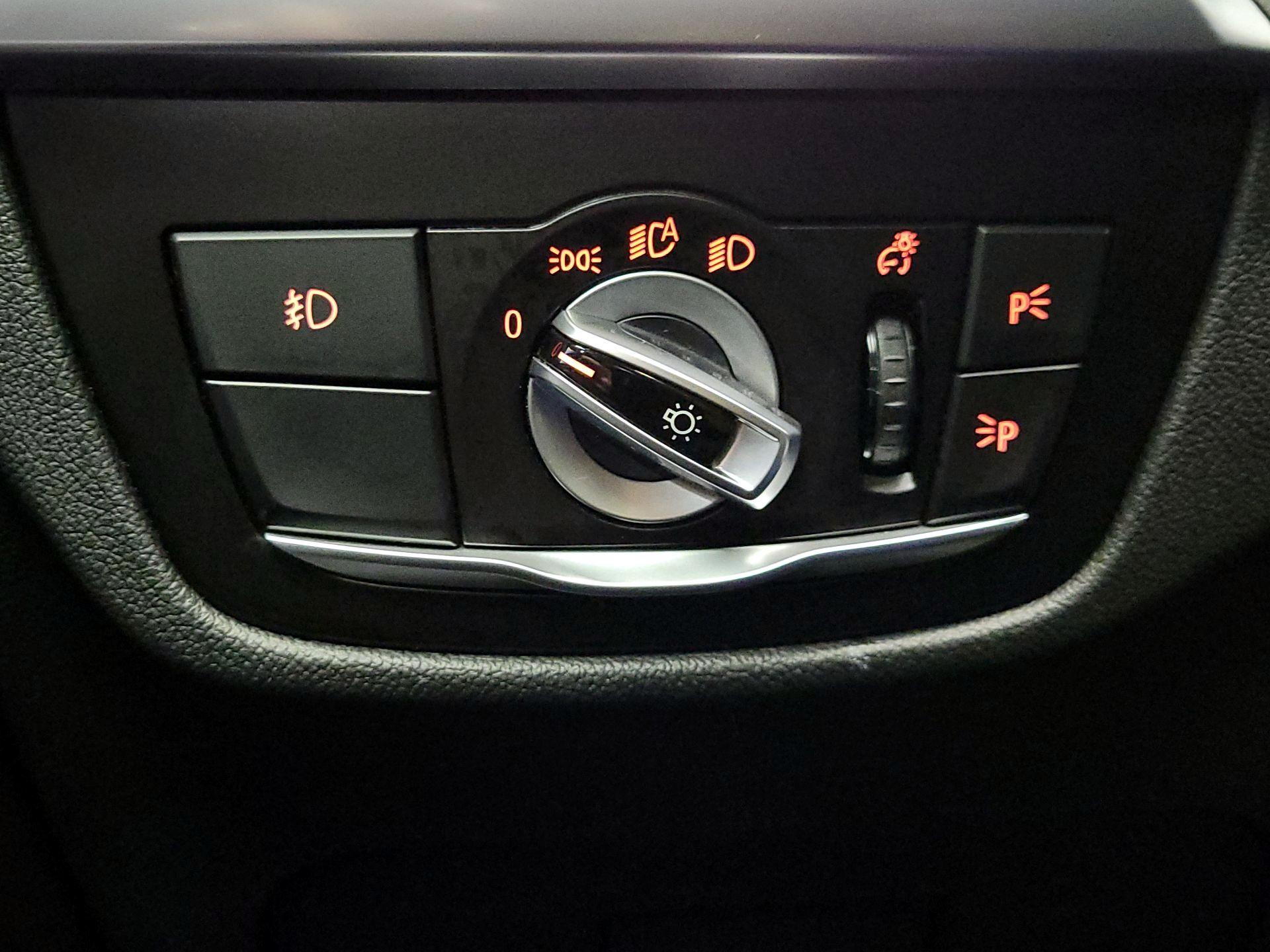 Thumbnail: 2021 BMW X3 - 13