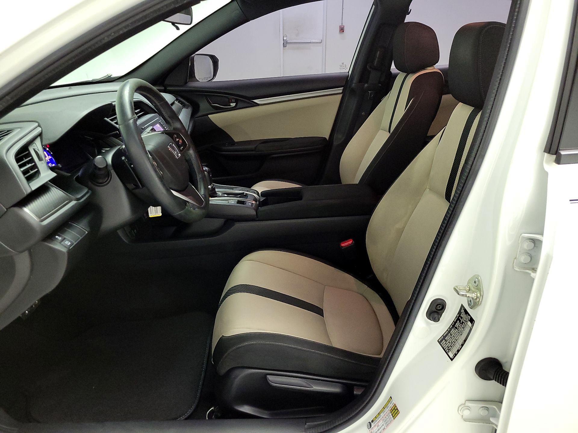 Thumbnail: 2017 Honda Civic - 11