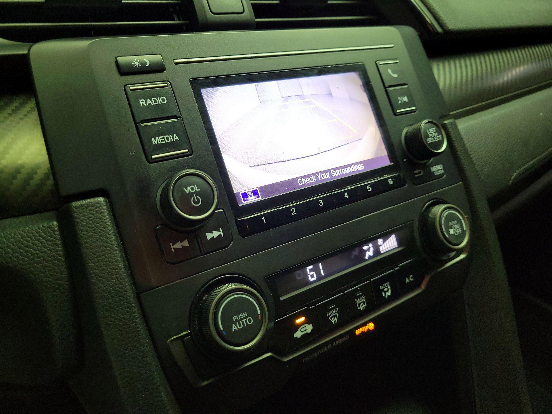 Thumbnail: 2017 Honda Civic - 14