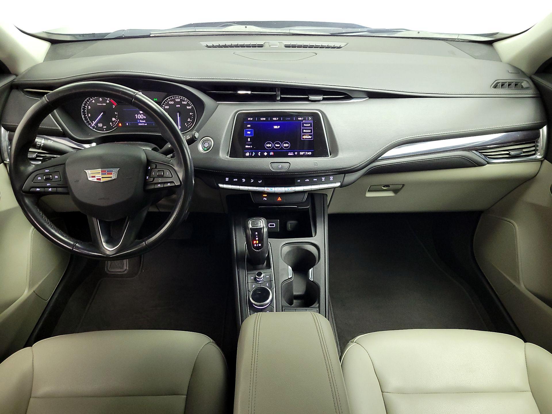 Thumbnail: 2019 Cadillac XT4 - 9