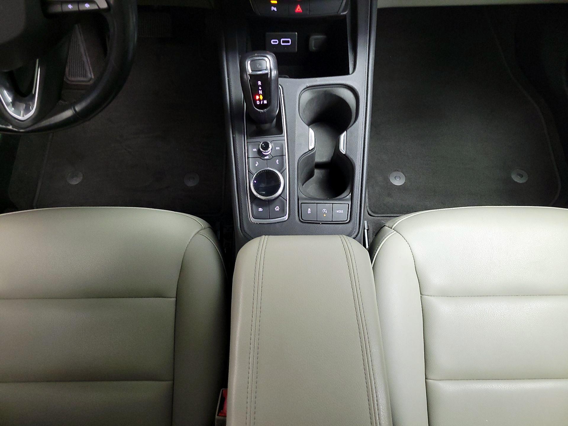 Thumbnail: 2019 Cadillac XT4 - 17