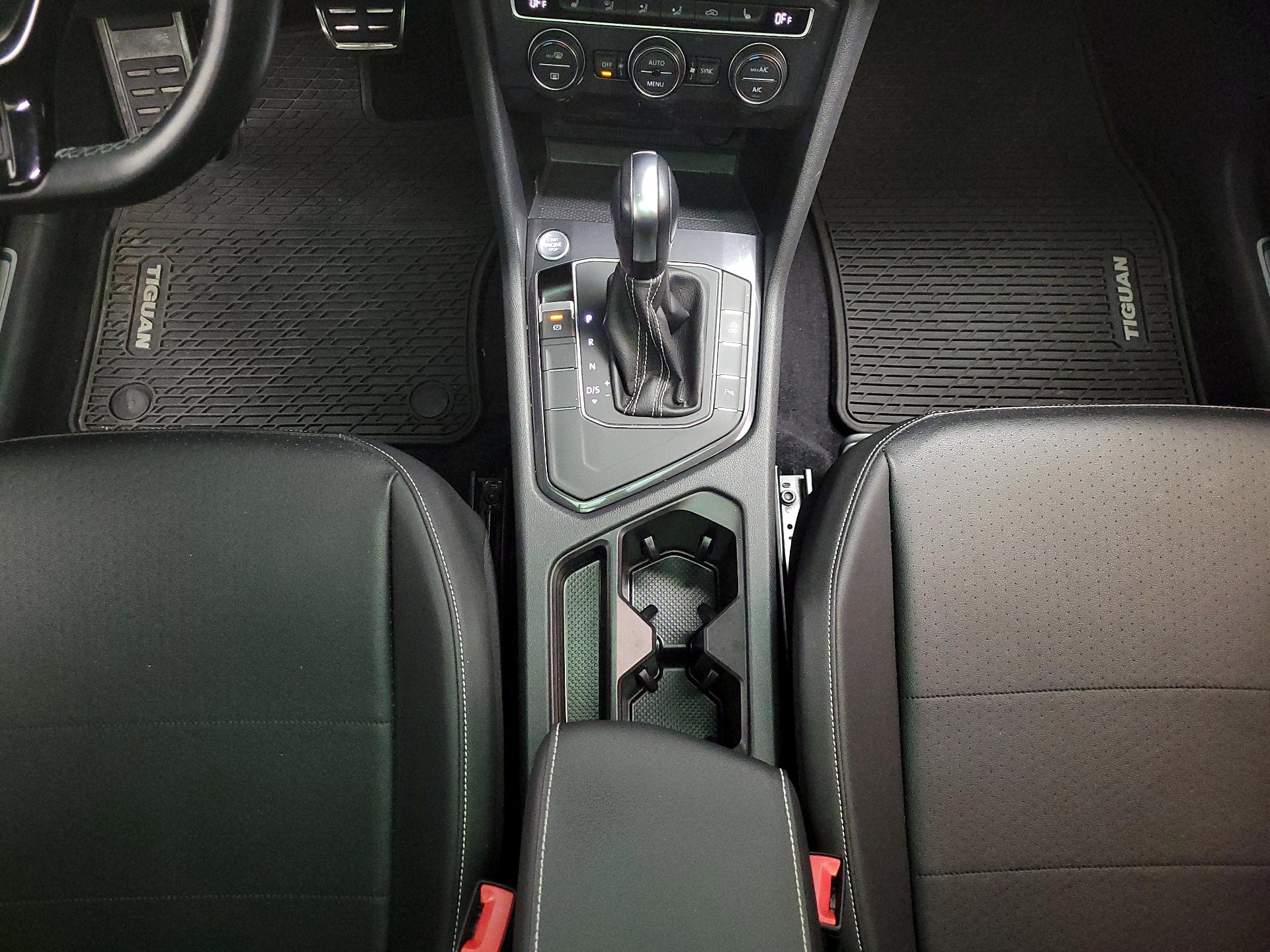 Thumbnail: 2021 Volkswagen Tiguan - 17