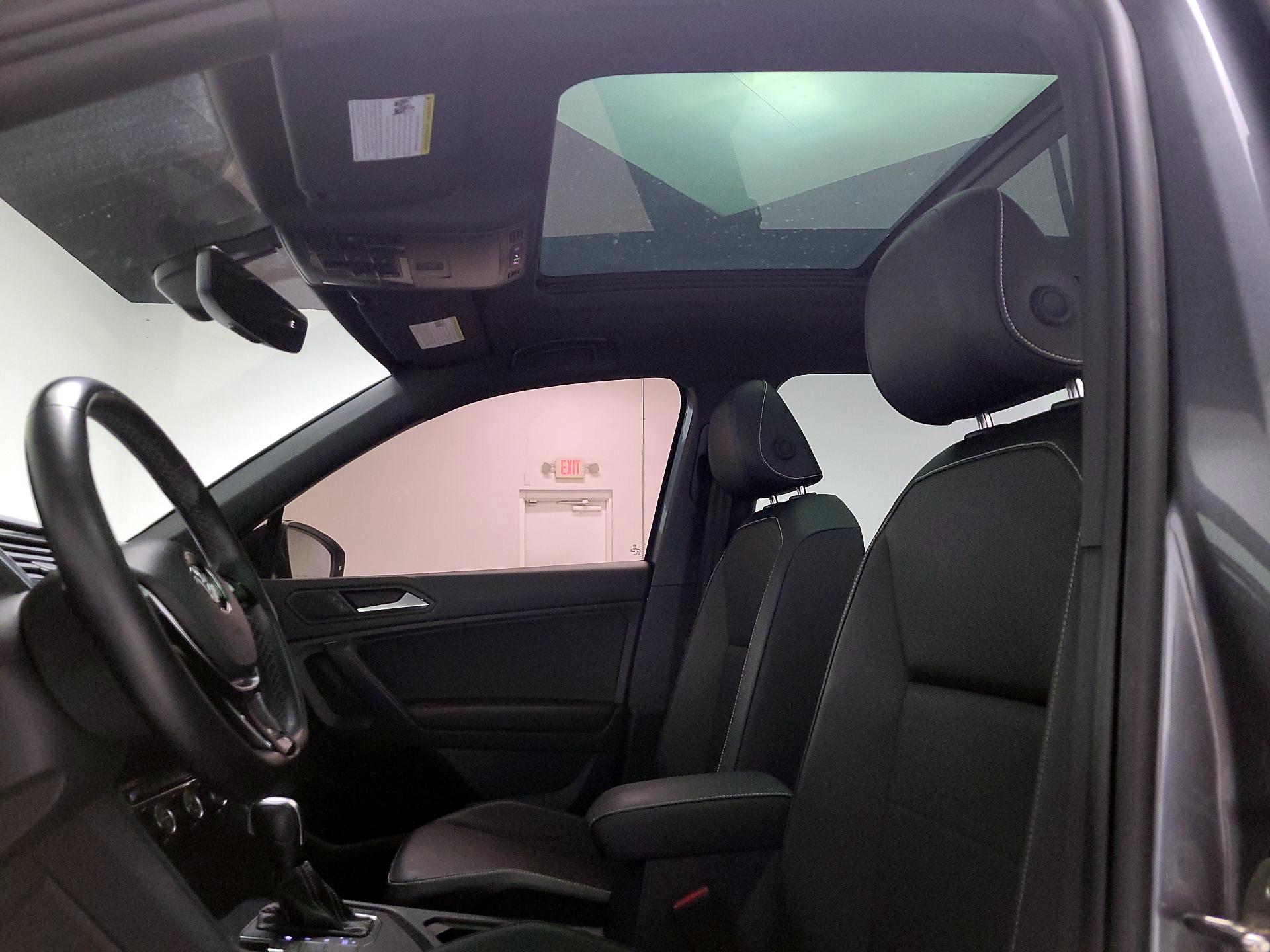 Thumbnail: 2021 Volkswagen Tiguan - 19