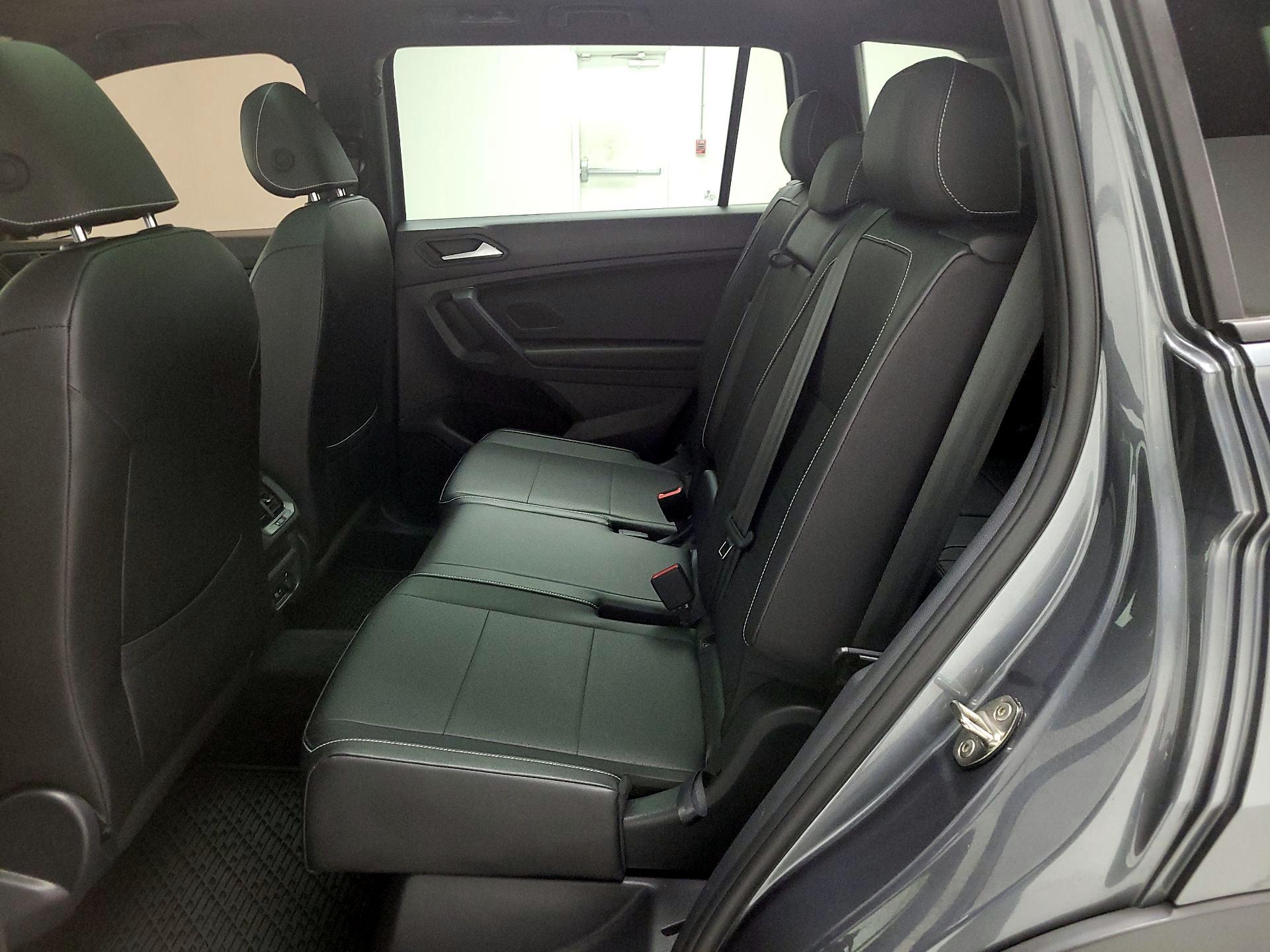 Thumbnail: 2021 Volkswagen Tiguan - 20