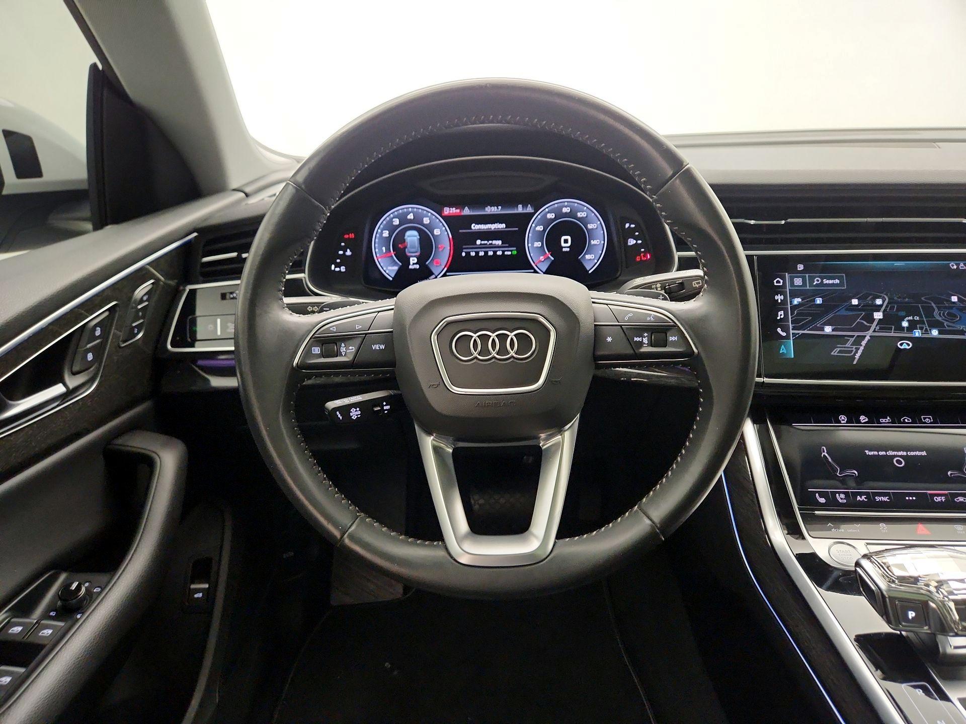 Thumbnail: 2020 Audi Q8 - 10