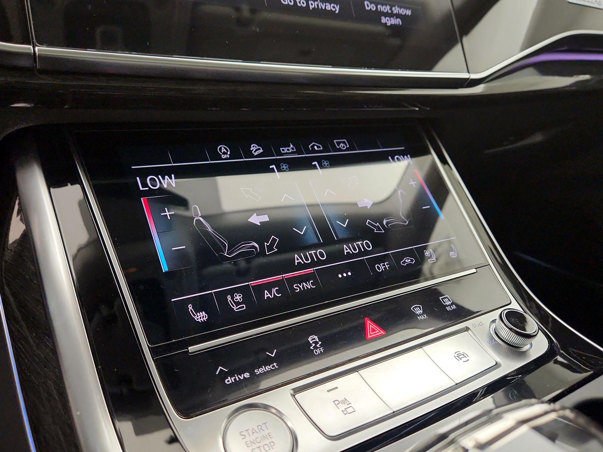 Thumbnail: 2020 Audi Q8 - 17