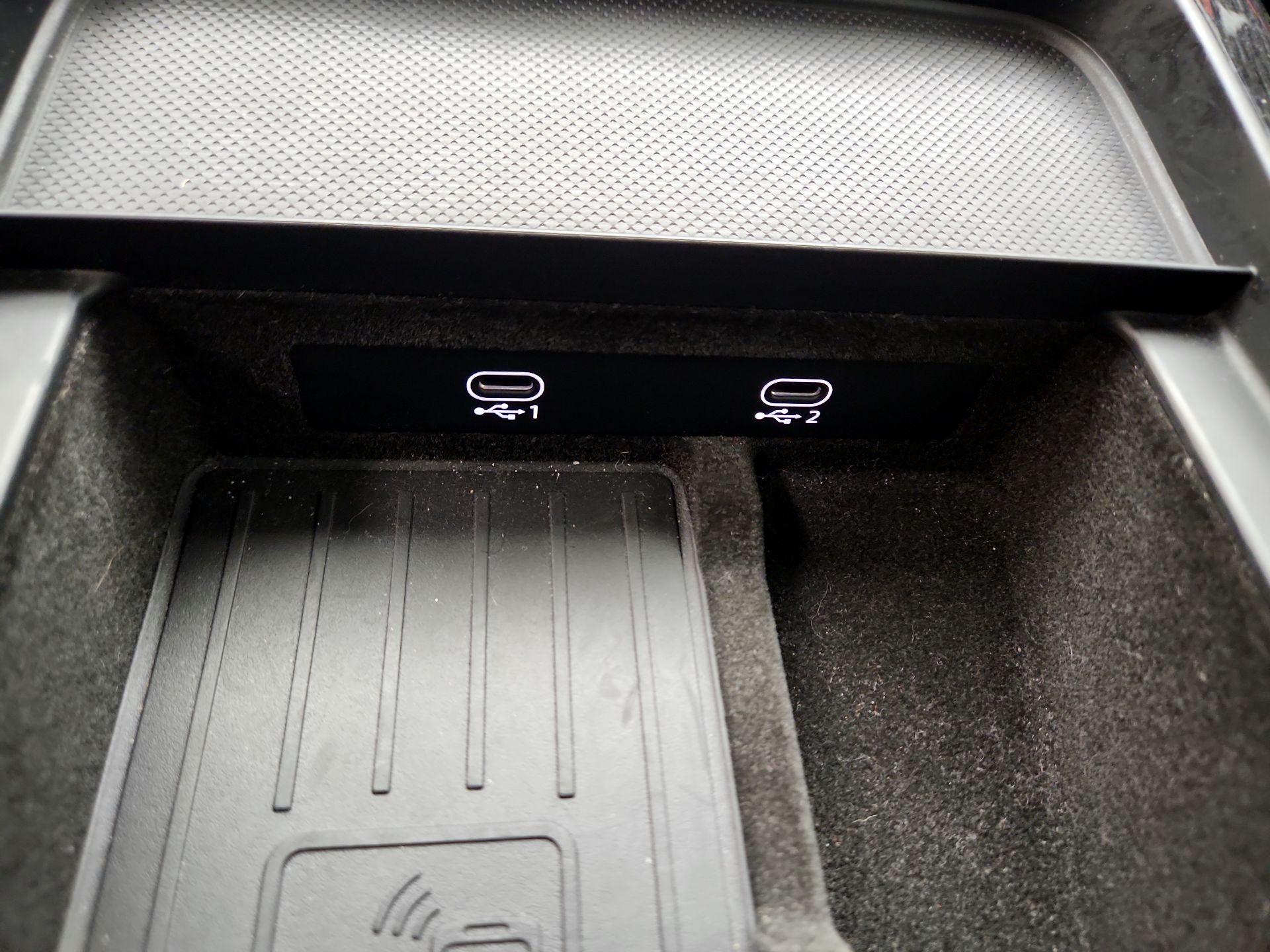 Thumbnail: 2020 Audi Q8 - 19