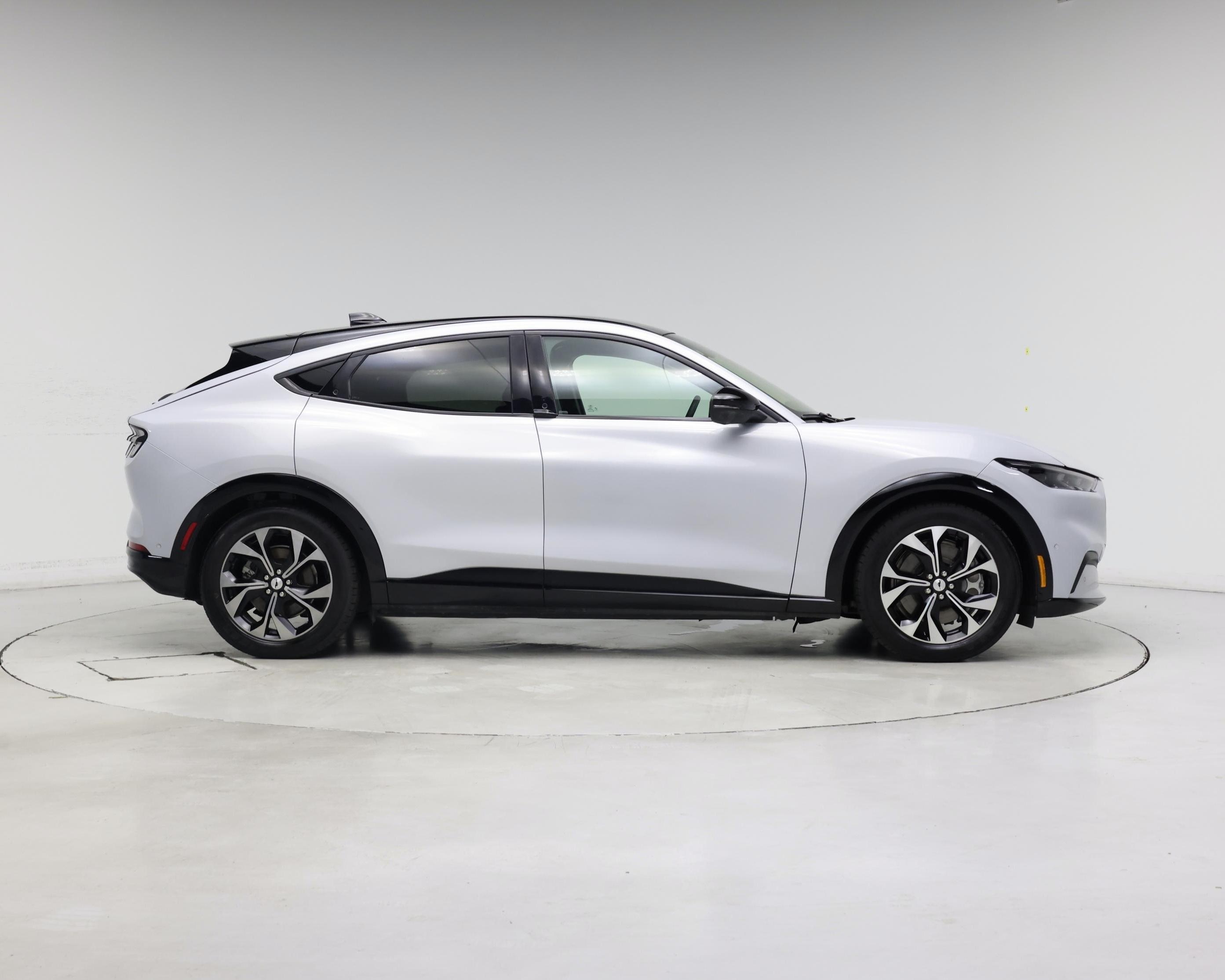 Thumbnail: 2022 Ford Mustang Mach-E - 7