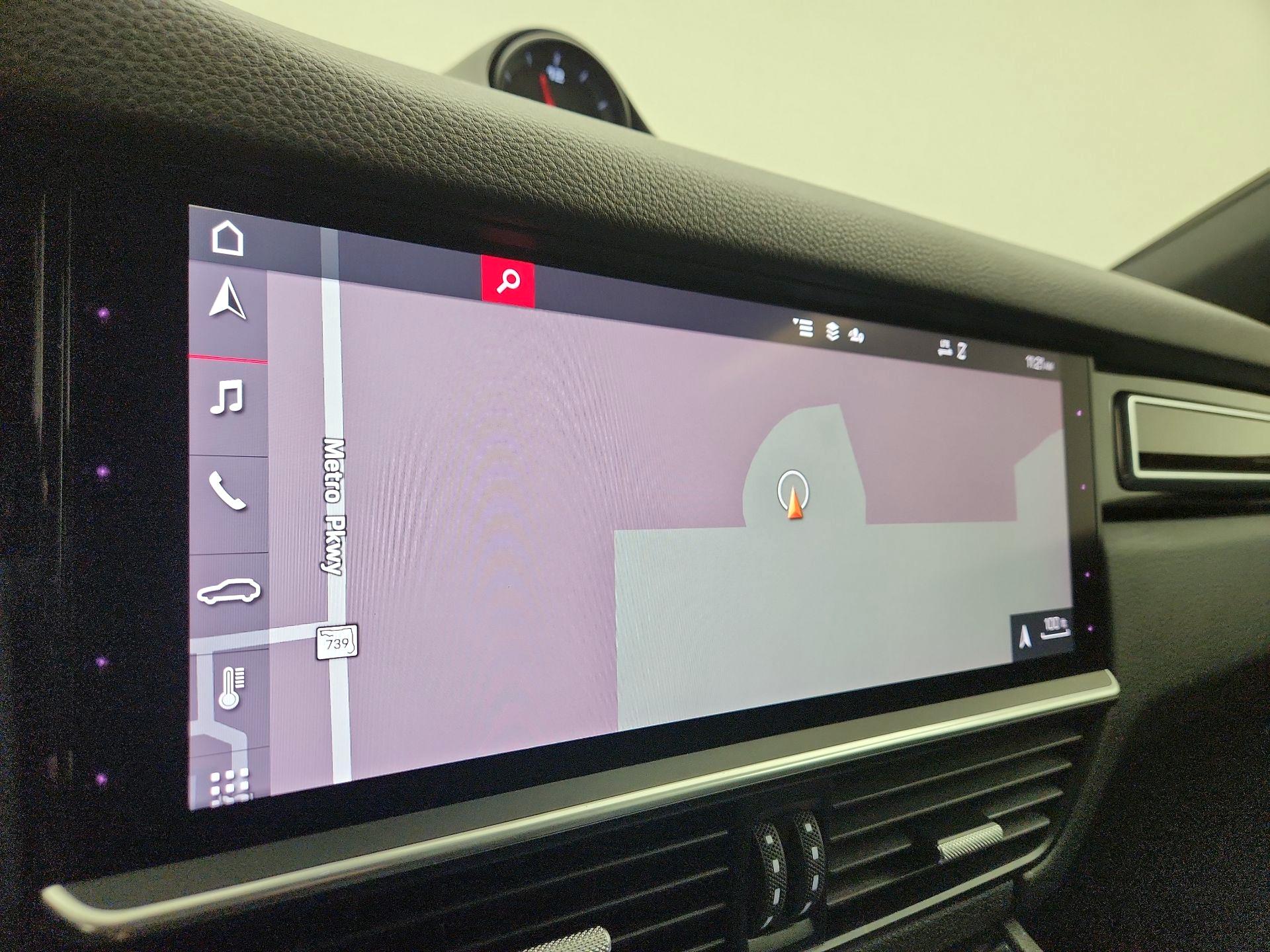 Thumbnail: 2021 Porsche Cayenne - 14