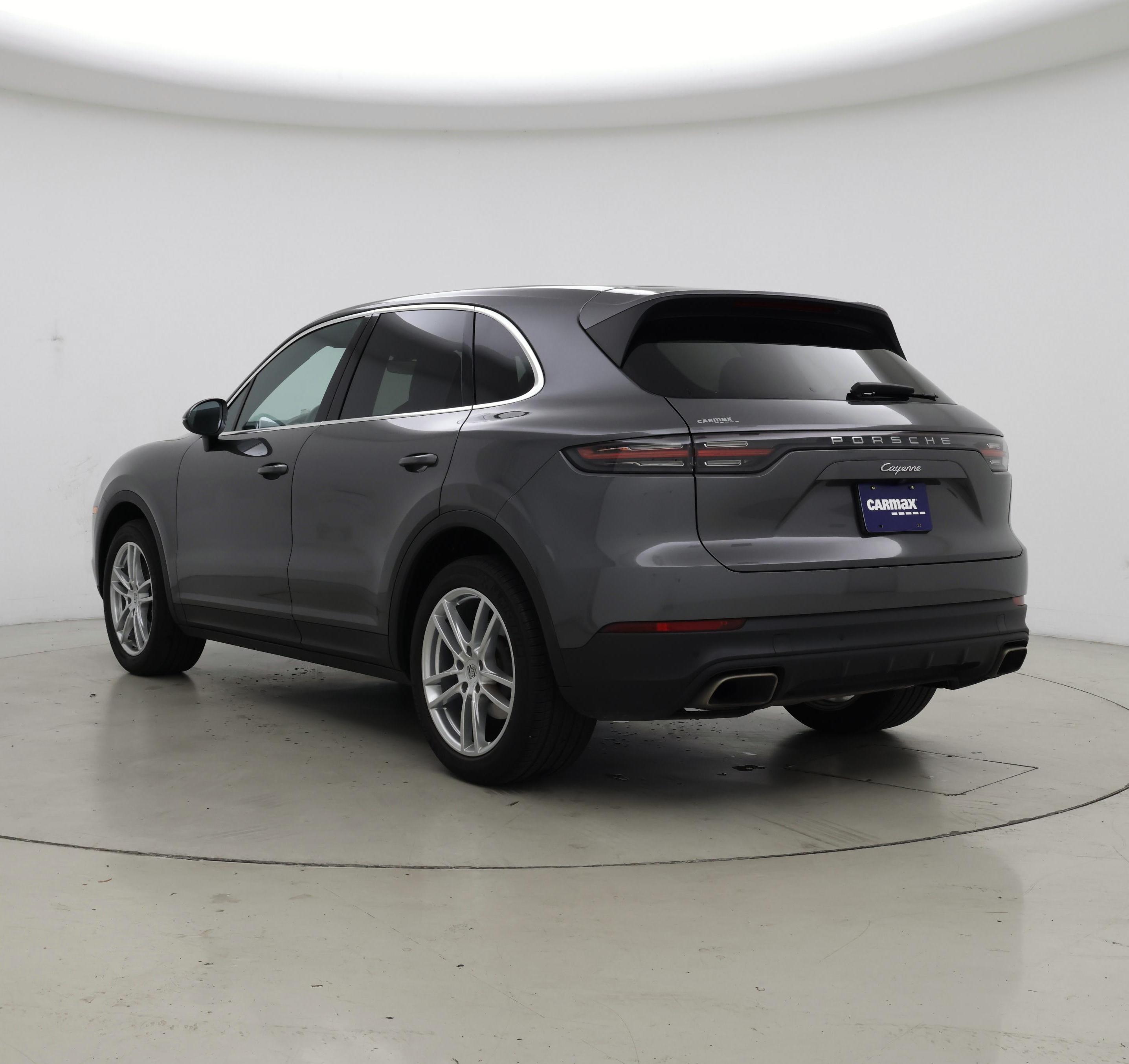 Thumbnail: 2021 Porsche Cayenne - 2