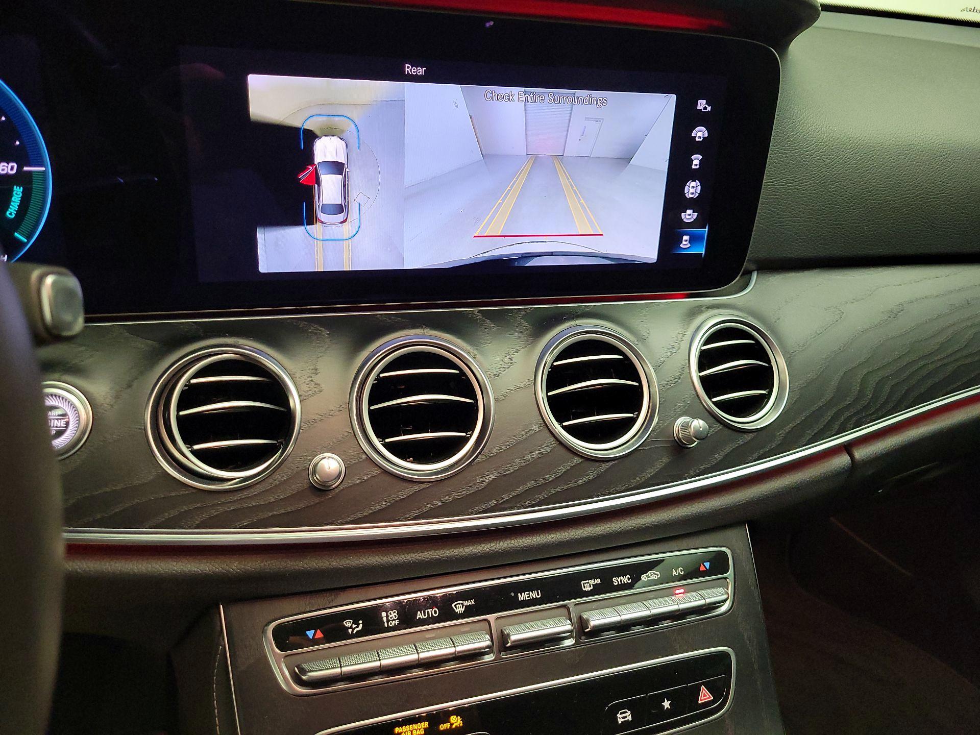 Thumbnail: 2021 Mercedes-Benz E-Class - 15